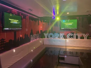 5 Bar Karaoke photo