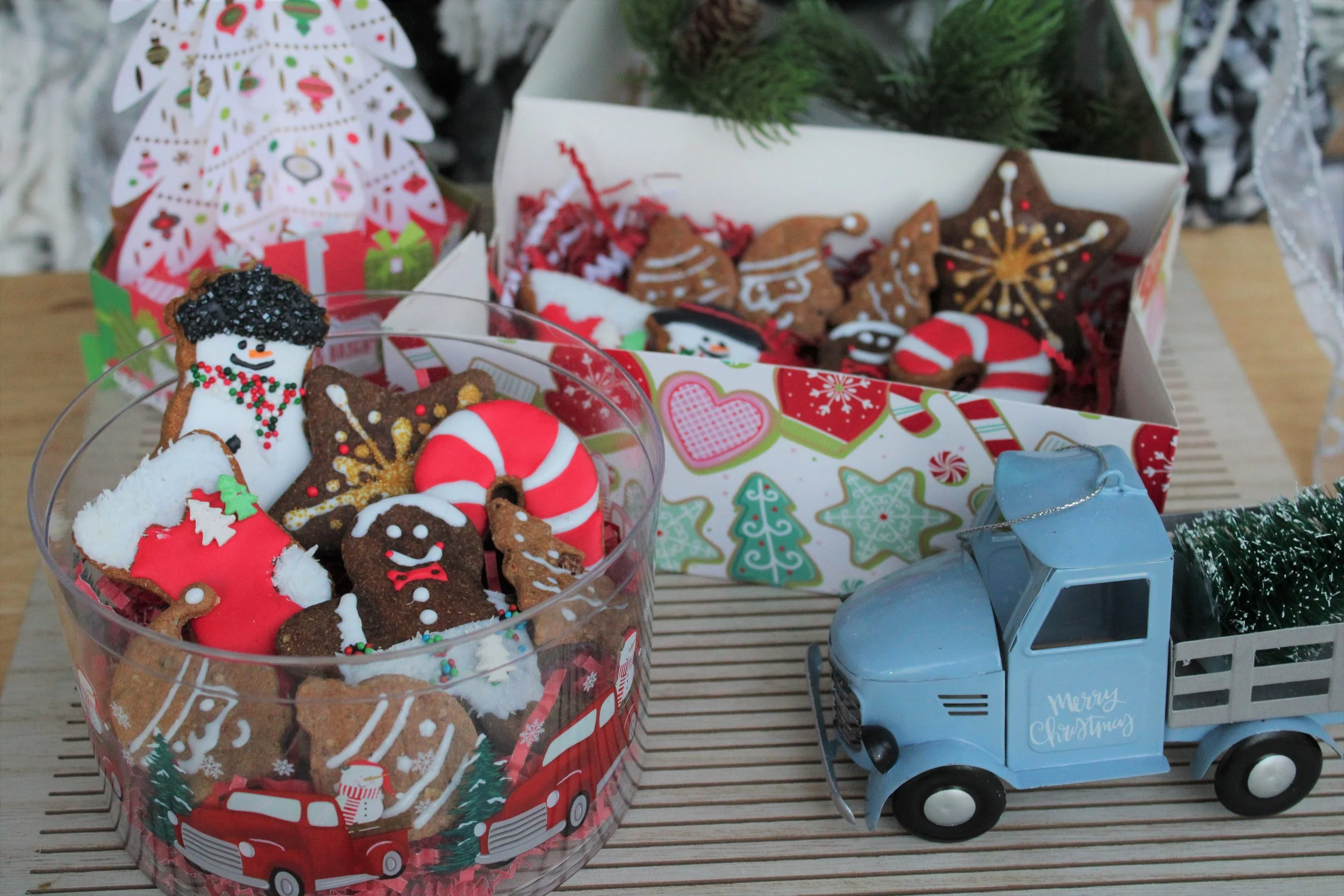 shop-fresh-and-homemade-dog-treats-and-birthday-cakes