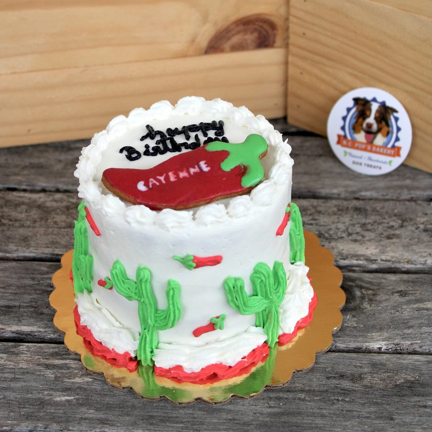 Swipe for a drool-worthy spicy hot cake reward lol! 

Thanks for sticking with me while I balance bottles and buttercream.

As I gently return from maternity leave, I&rsquo;m now accepting limited orders again 🙌🏻

Please allow 48&ndash;72 hours for