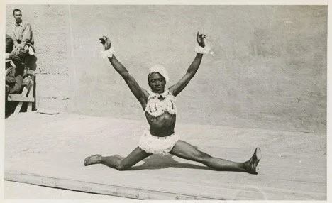 Sister Kate, 1933 (2/3)