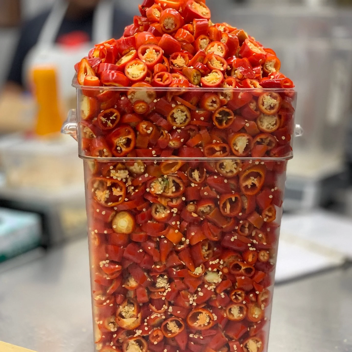 Because great chicken deserves great sauce! 👌🏻👌🏻👌🏻
#luckybirdhotsauce #grandcentralmarketla #dtla #dtlaeats #losangelesfood