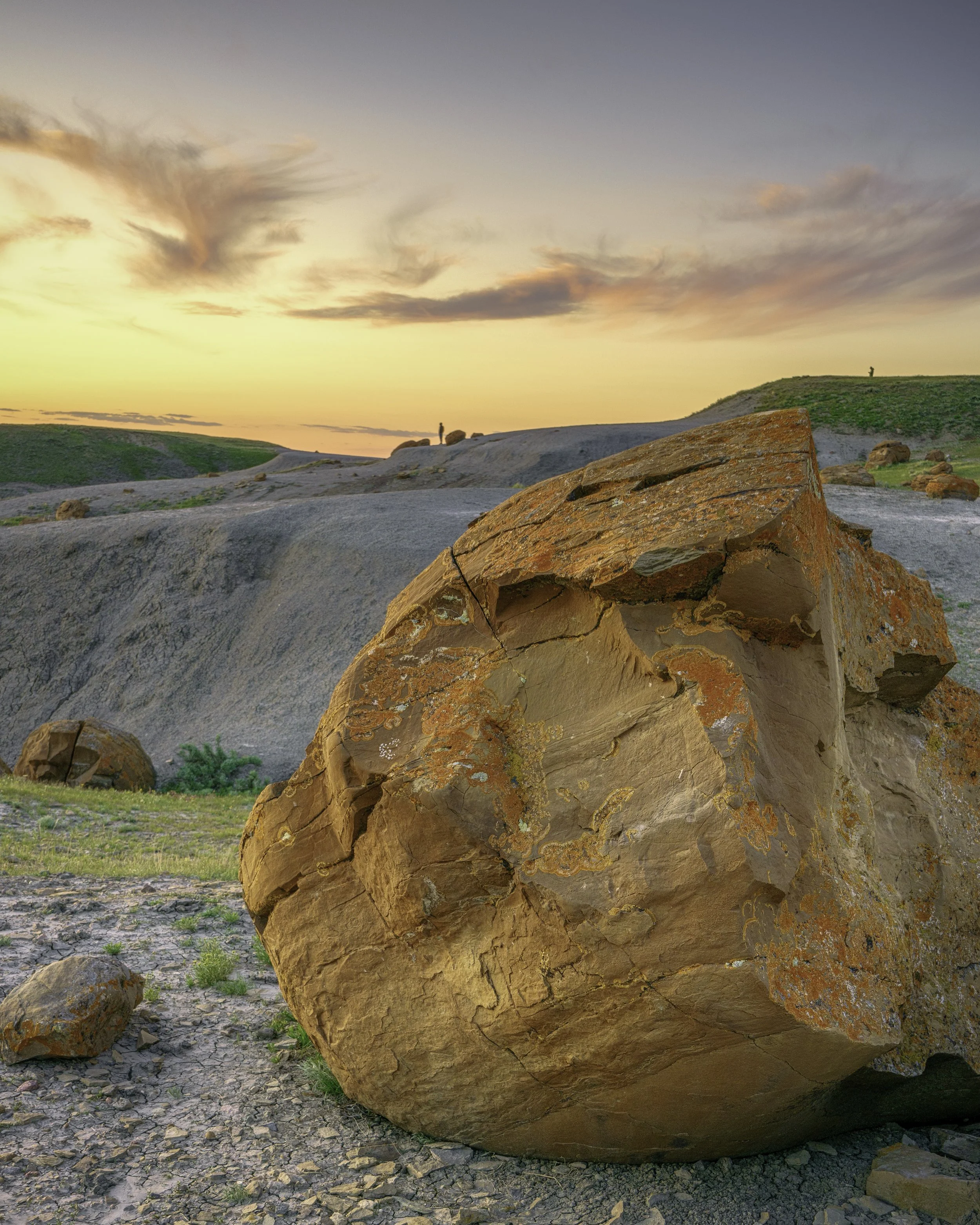 Boulder lots of Colour 10 x 8 2021.jpg