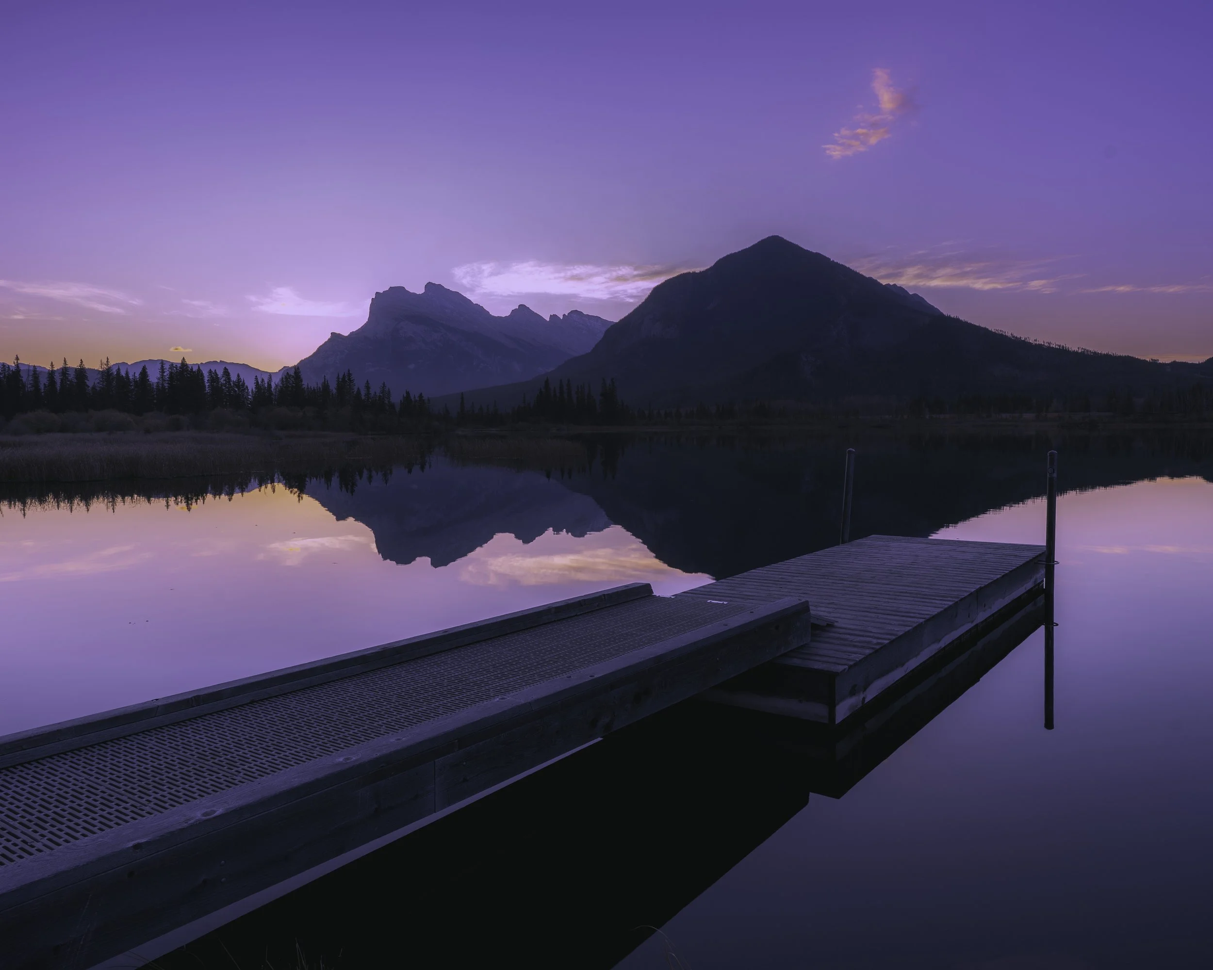 Morning Blue Vermilion Lakes Oct 2021 .jpg