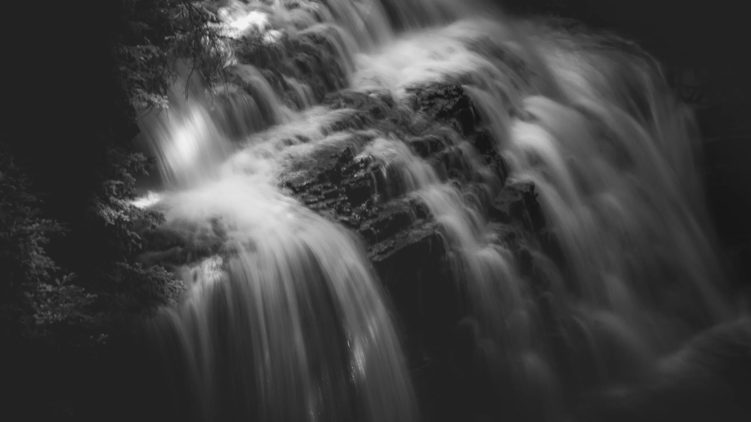 Johnson Canyon Watefall 16 x 9 BW Aug 2021 .jpg