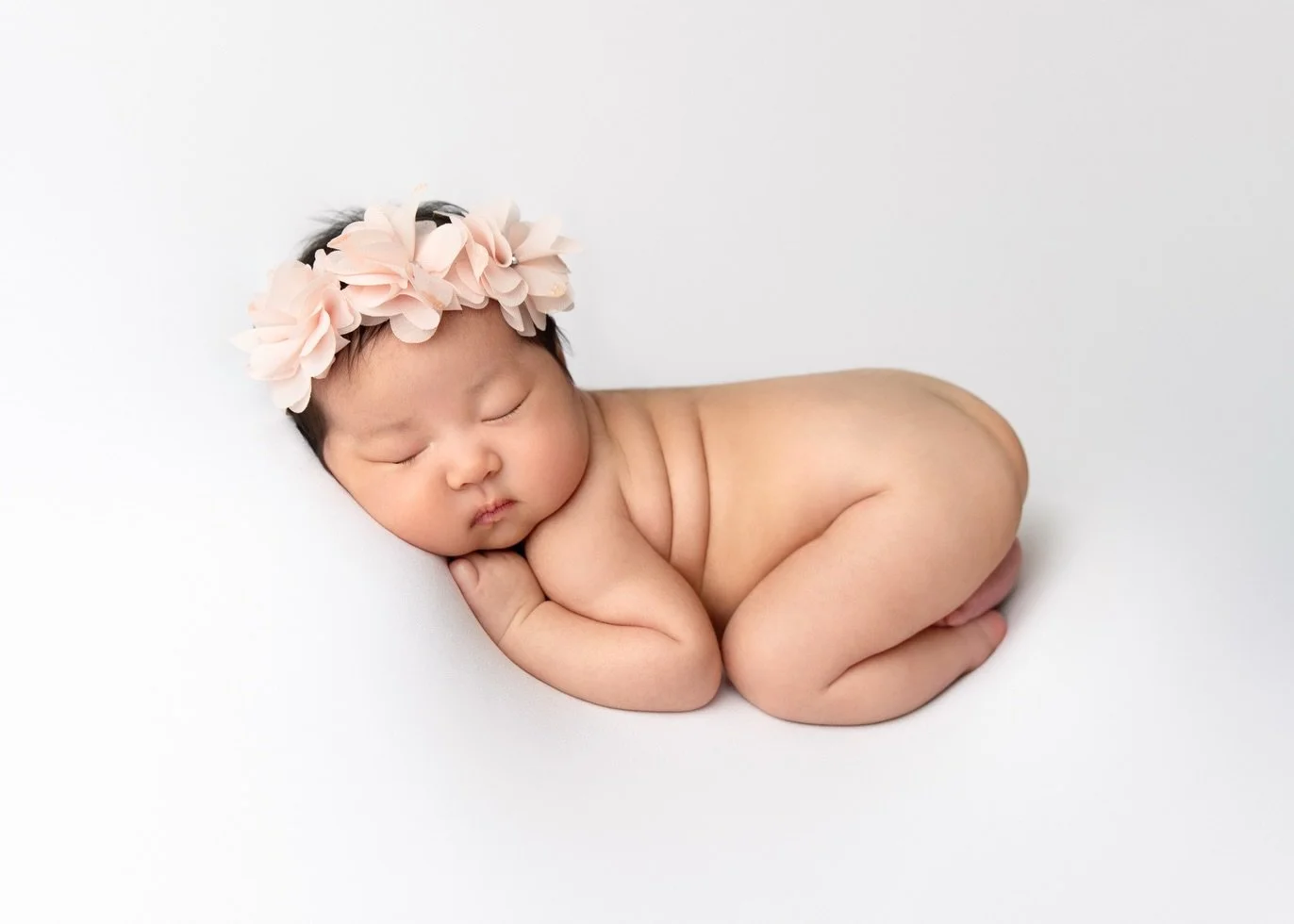 Baby Chloe 🌸
.
@aidamiriphotography 
www.aidamiri.com