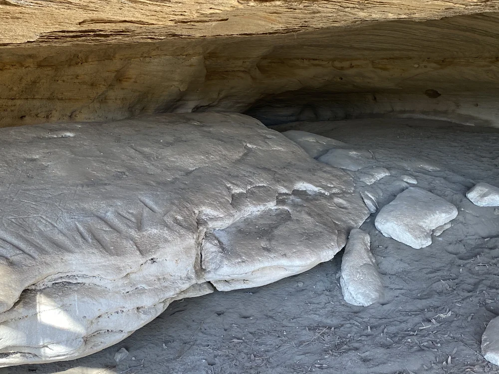 Grinding grooves at Pillaga Caves
