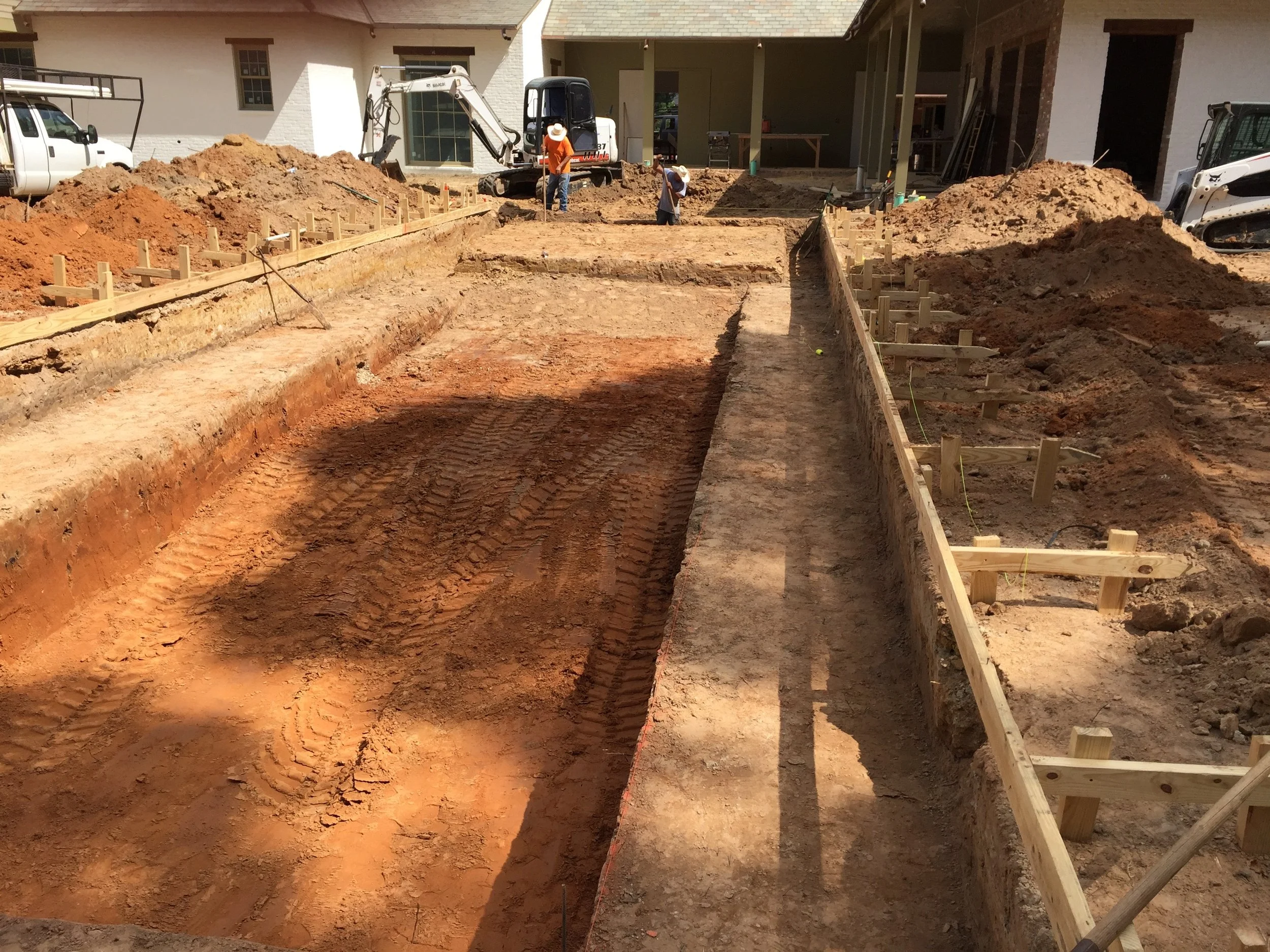 SWIMMING POOL CONSTRUCTION