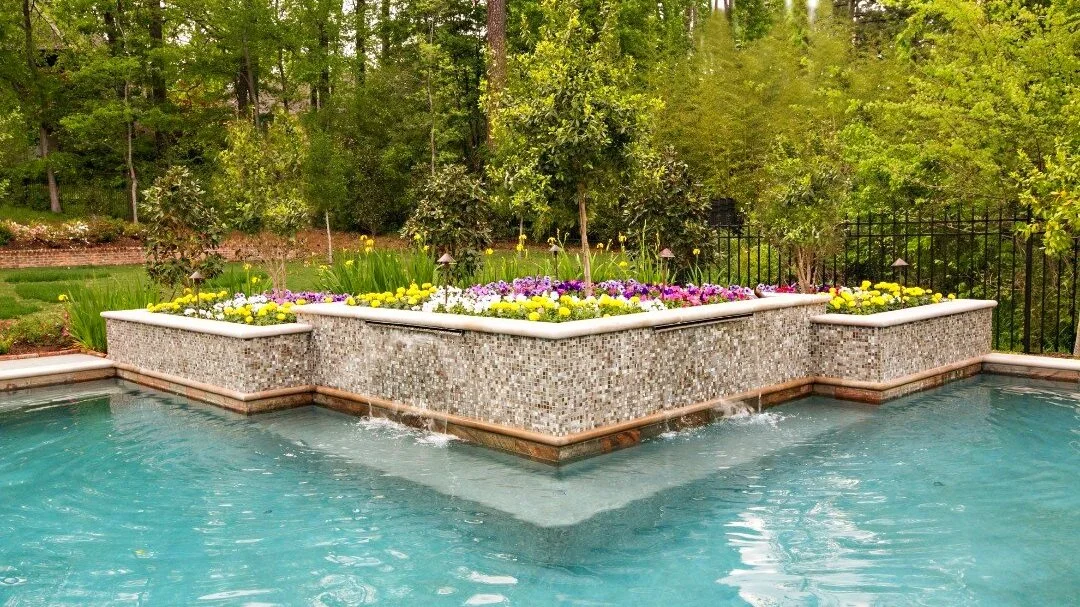 Elston-Pool+Water+Feature.jpg