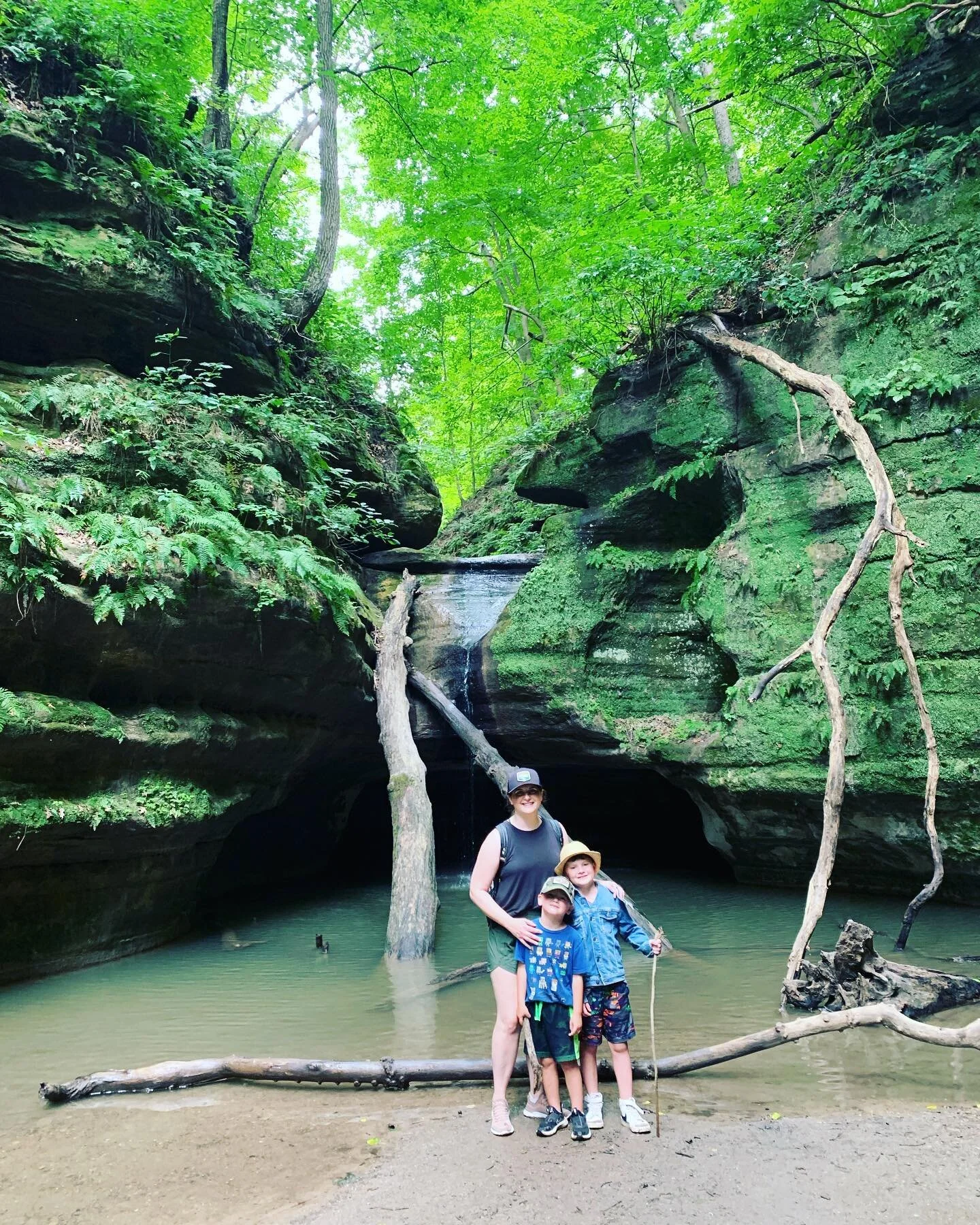 What do you do on your day off? -Family adventure?
-Visit the dentist?
*We encourage all of the above! Take a break and get your teeth cleaned.
.
.
.
#bartlettdentist #familydentist #dentistmom #chicagodentist #bartlettillinois
