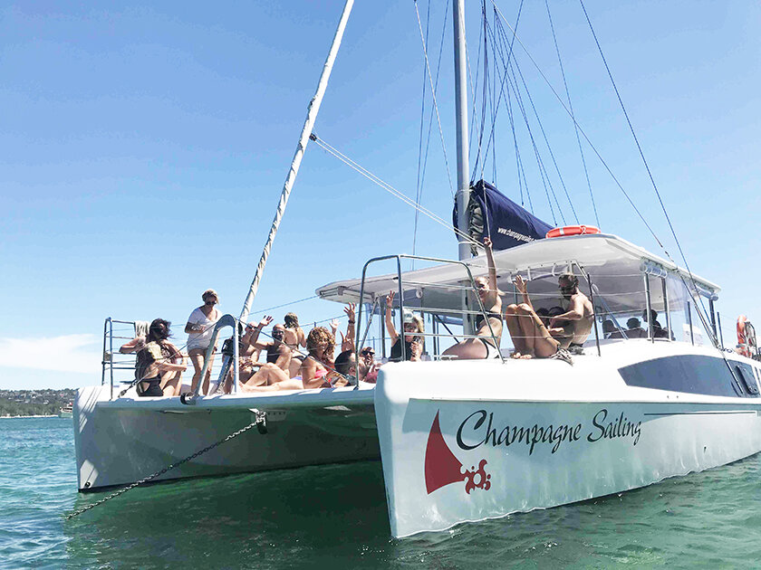 Champange-Sailing-Bow-View.jpeg