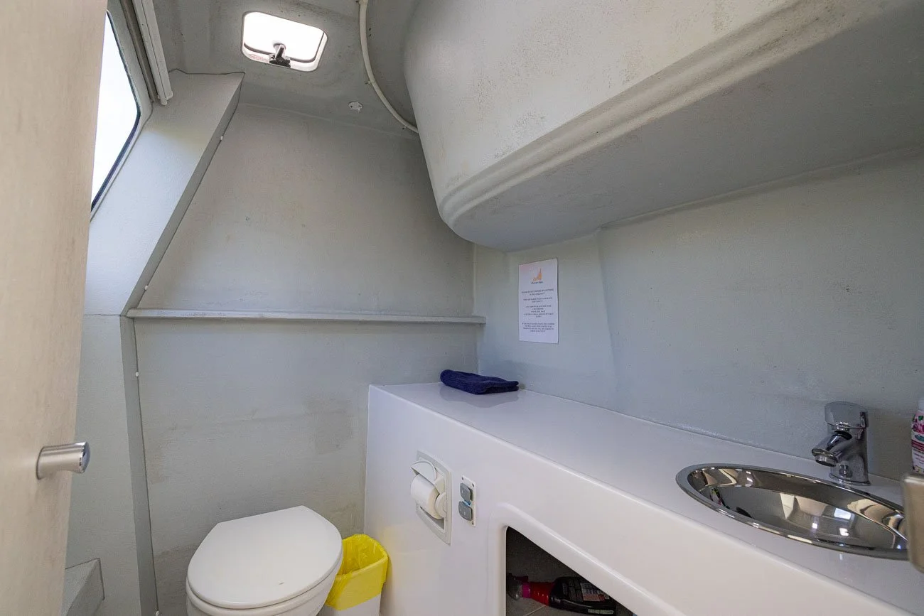 Champagne Sailing 2 Boat