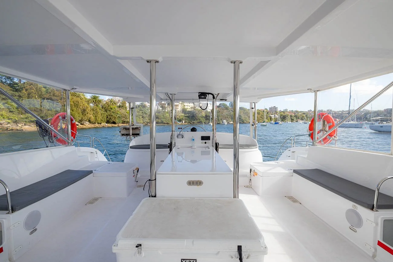 Champagne Sailing 2 Boat