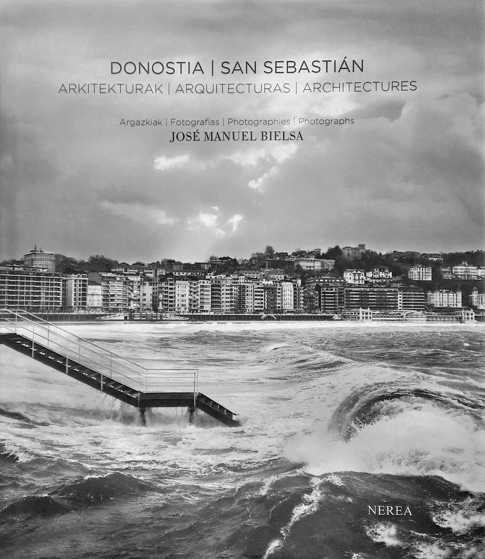 DONOSTIA SAN SEBASTIAN. Arquitecturas
Centro Carlos Santamaría