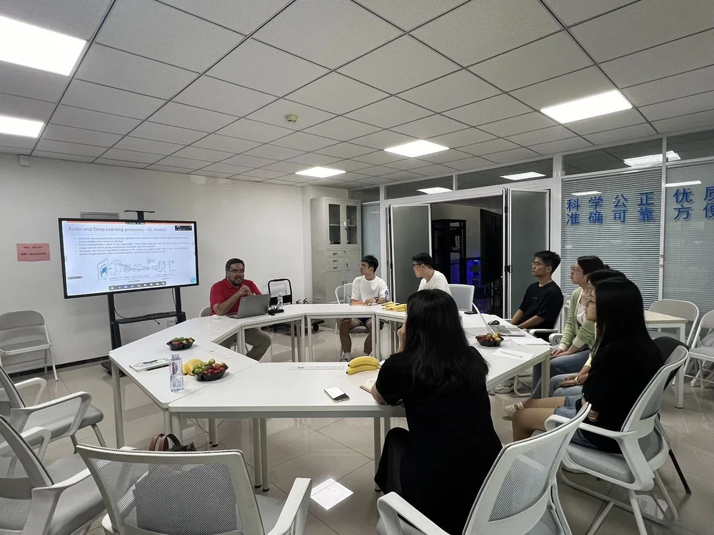 Lecture at School of Computer and Information Technology, Beijing Jiaotong University