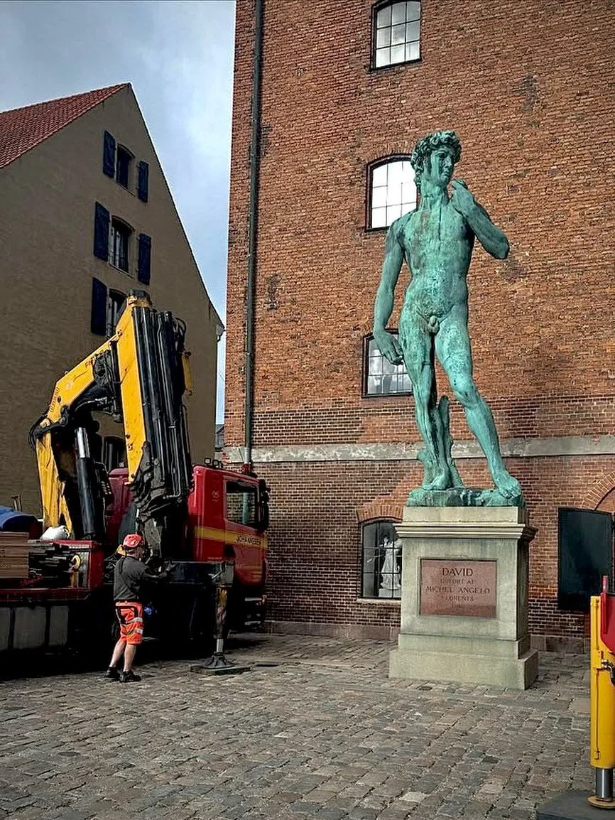 After a long sojourn @smkmuseum Sculpture Street, David has returned home to the Royal Cast Collection by the harbor.