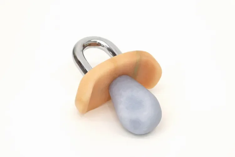 albionjeune-fin-simonetti-pacifier-pink-blue-2025.webp