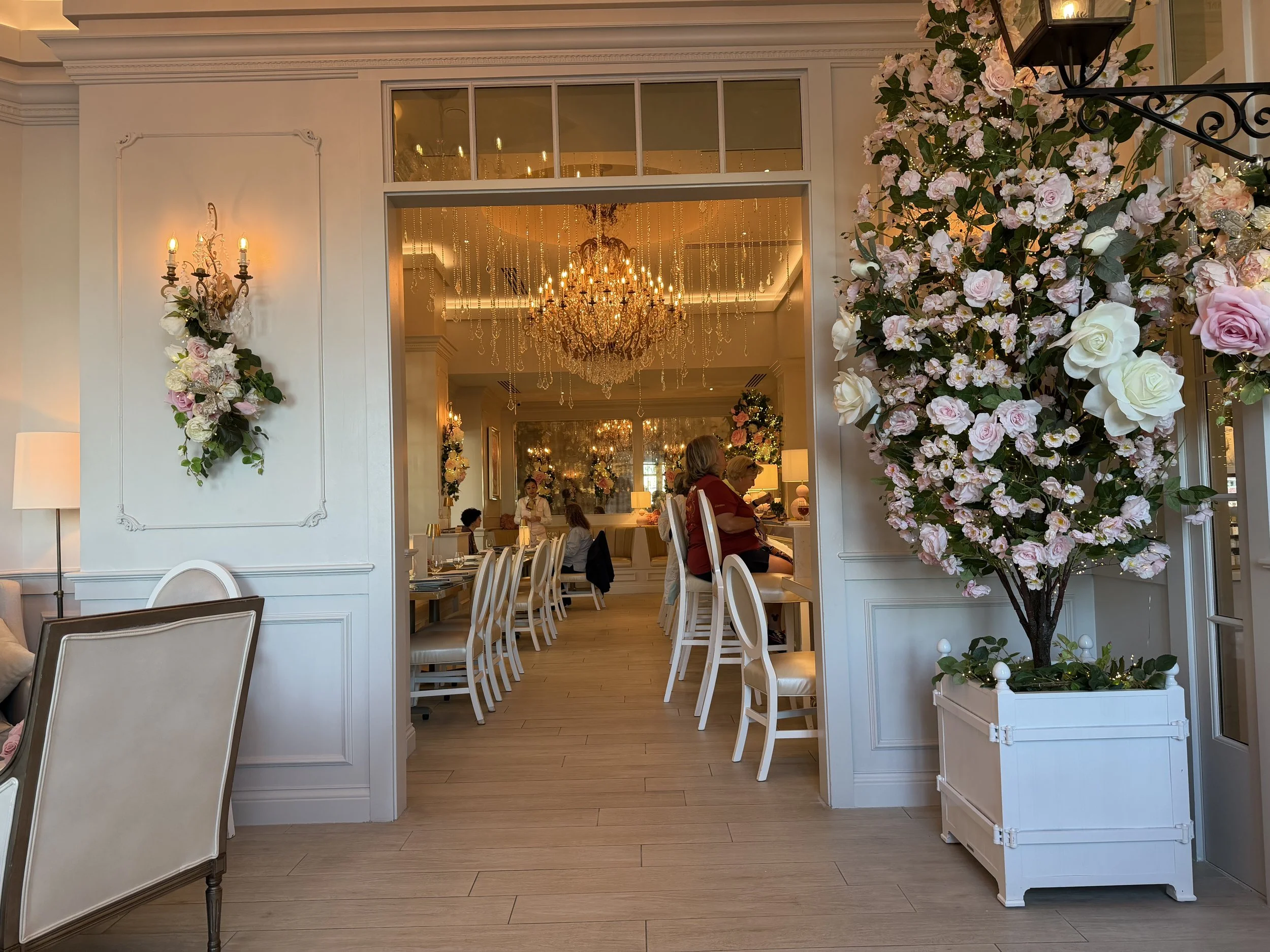 Interior Bar Seating at Cake Bake at Disney's Boardwalk