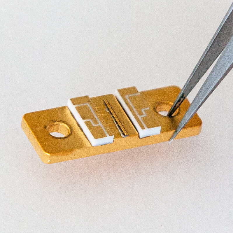 Comb_square_thumb.jpg