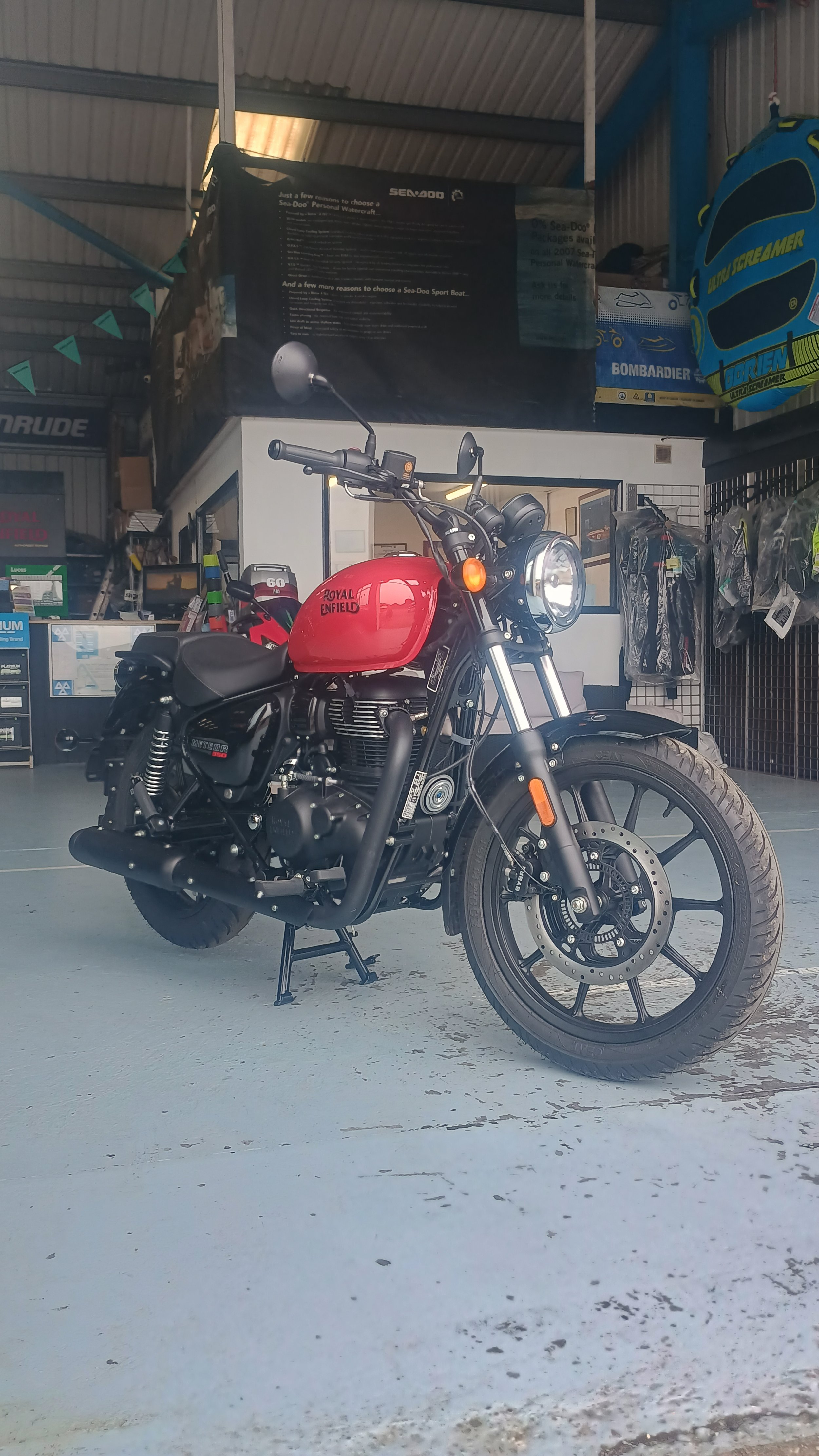 25 meteor 350 1.jpg