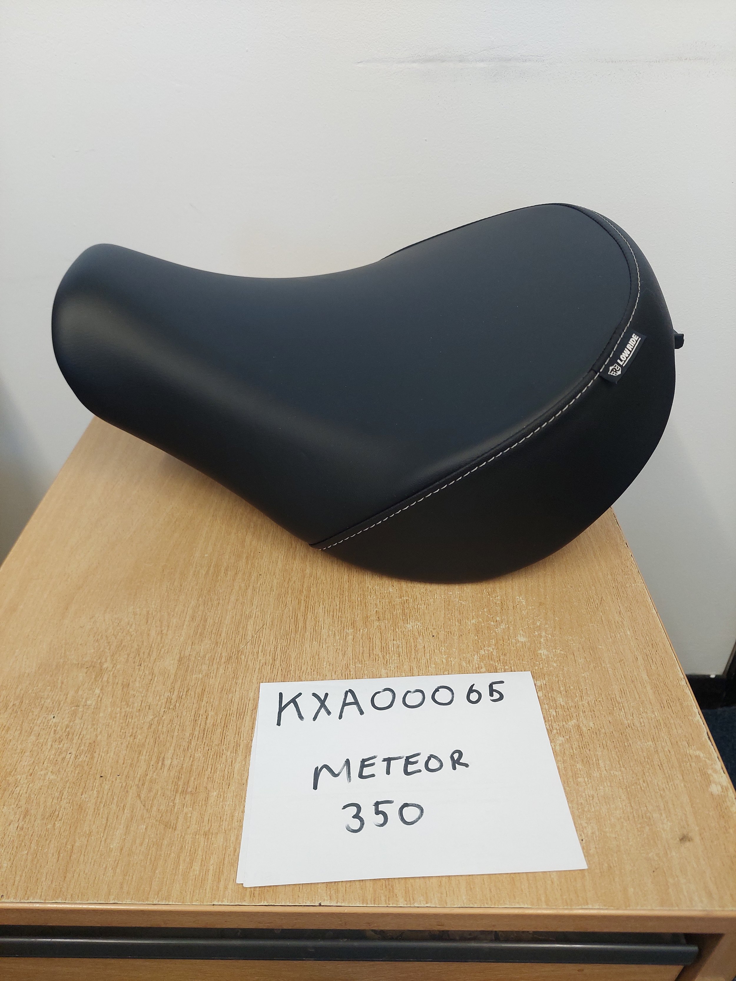 Royal Enfield Meteor 350 Low Rider Seat KXA00065- Black