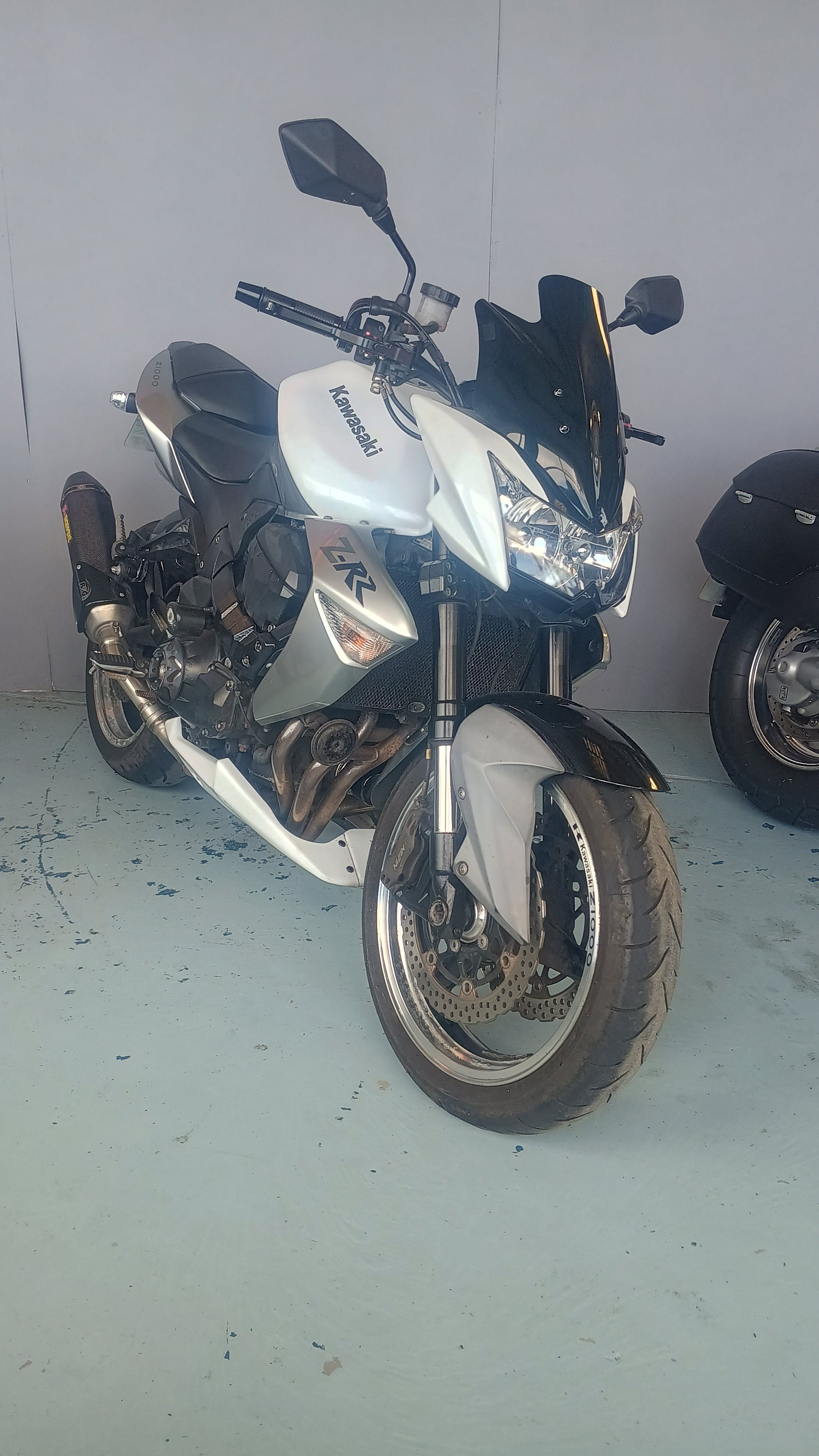 Kawasaki Z1000.jpg