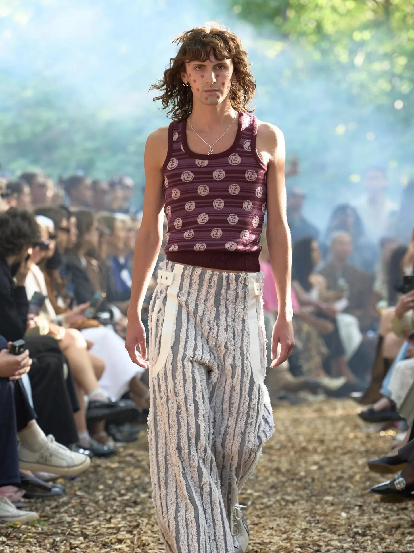 runway photos by @umbertofratini 
more of the looks i worked on for @rolf_ekroth s/s26 🔥
some more looks i have left an imPRINT on 😋
polka dot print, belts and knit tops designed by me
Biggest thanks to everyone who was a part of this:
Creative D