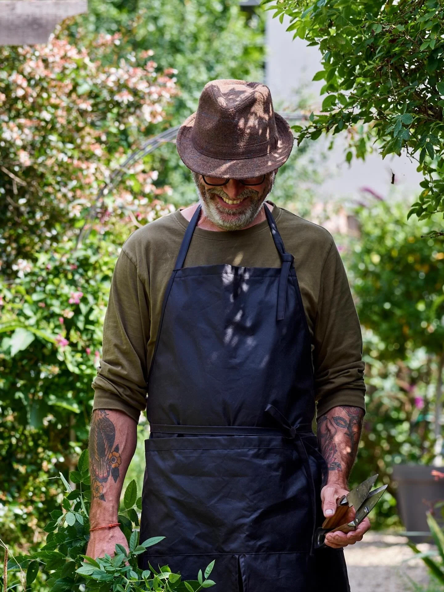 It&rsquo;s time to get your apron on! 🌱
#fieldware #apron #waxedcotton #handcrafted #theartofcraft