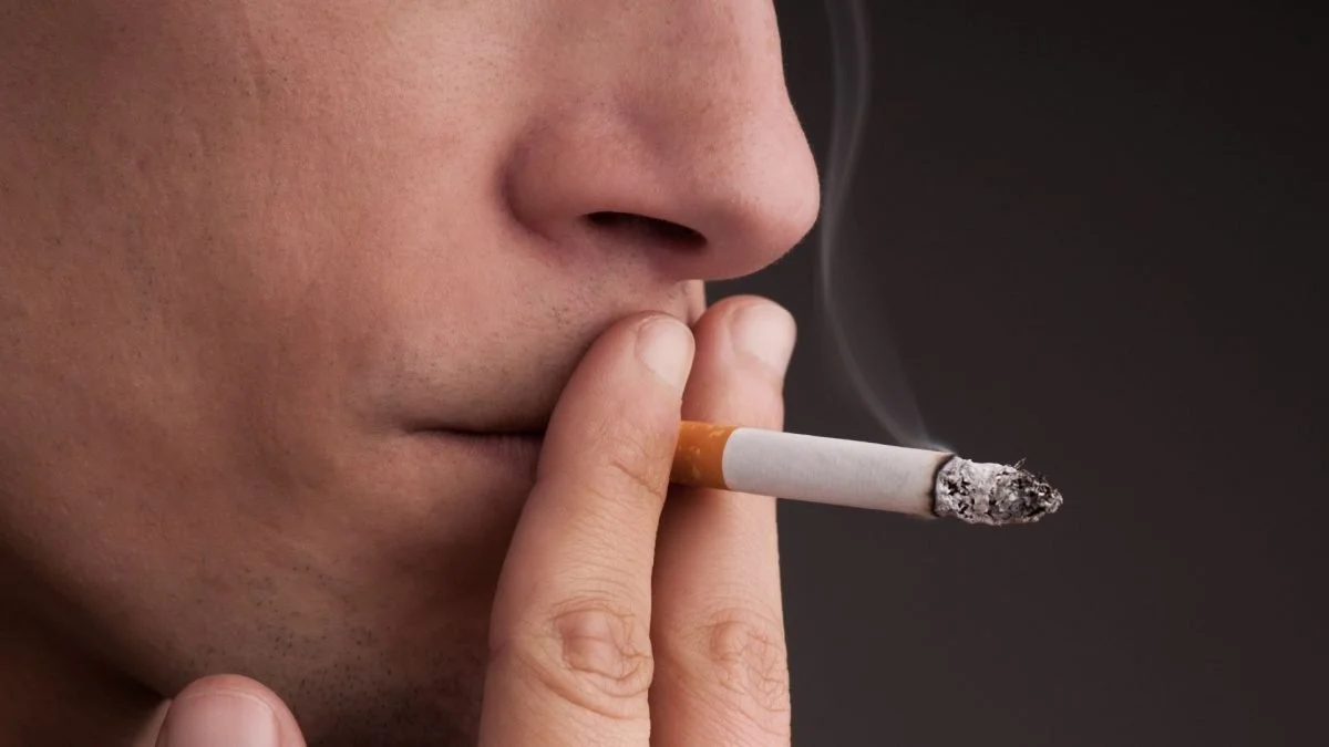 How Many Days after Tooth Extraction Can I Smoke?