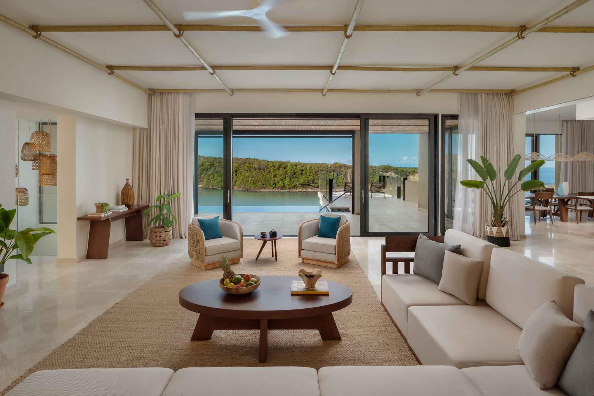 3.-Four-Bedroom-Cliff-Retreat-Living-Room.jpg