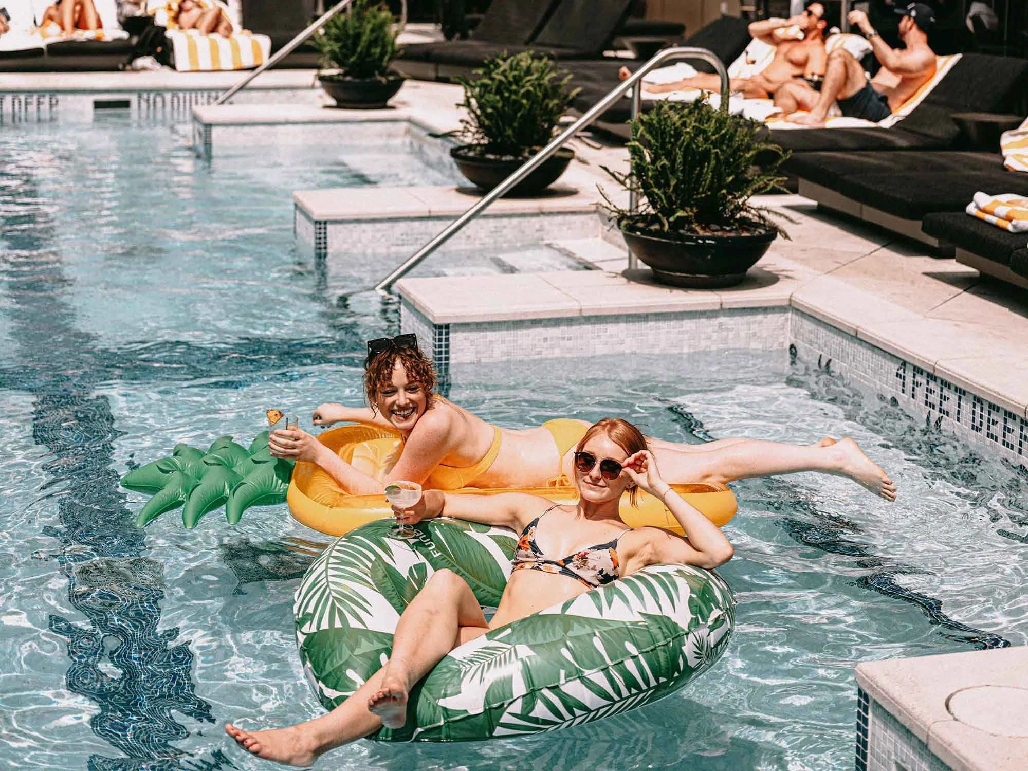 Pool.jpg