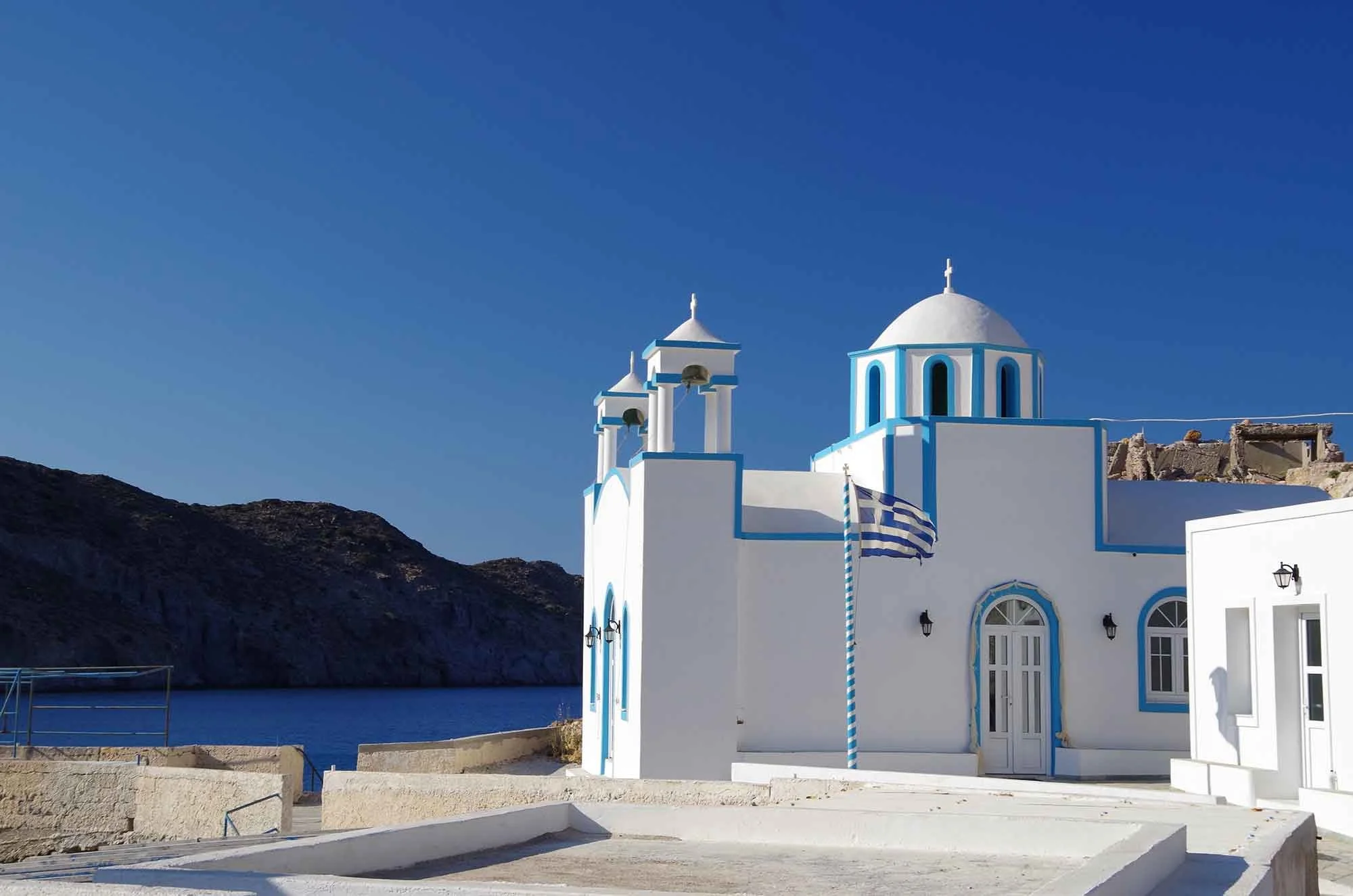 Domes-White-Coast-Milos-photo-10.jpg