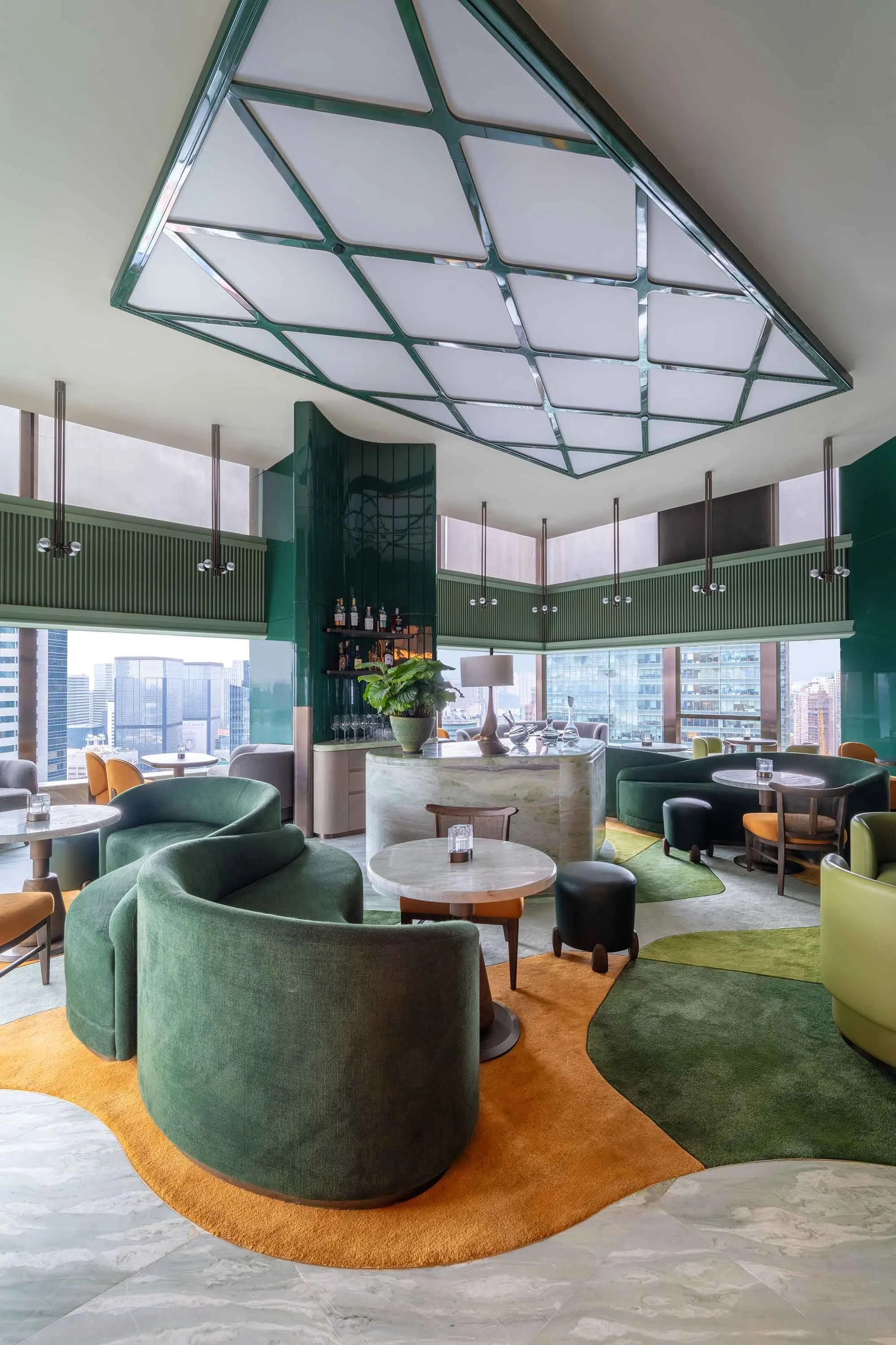 12.-The-Upper-House_Salisterra_Bar-Lounge---Green-Room_High-Res-(2).jpg