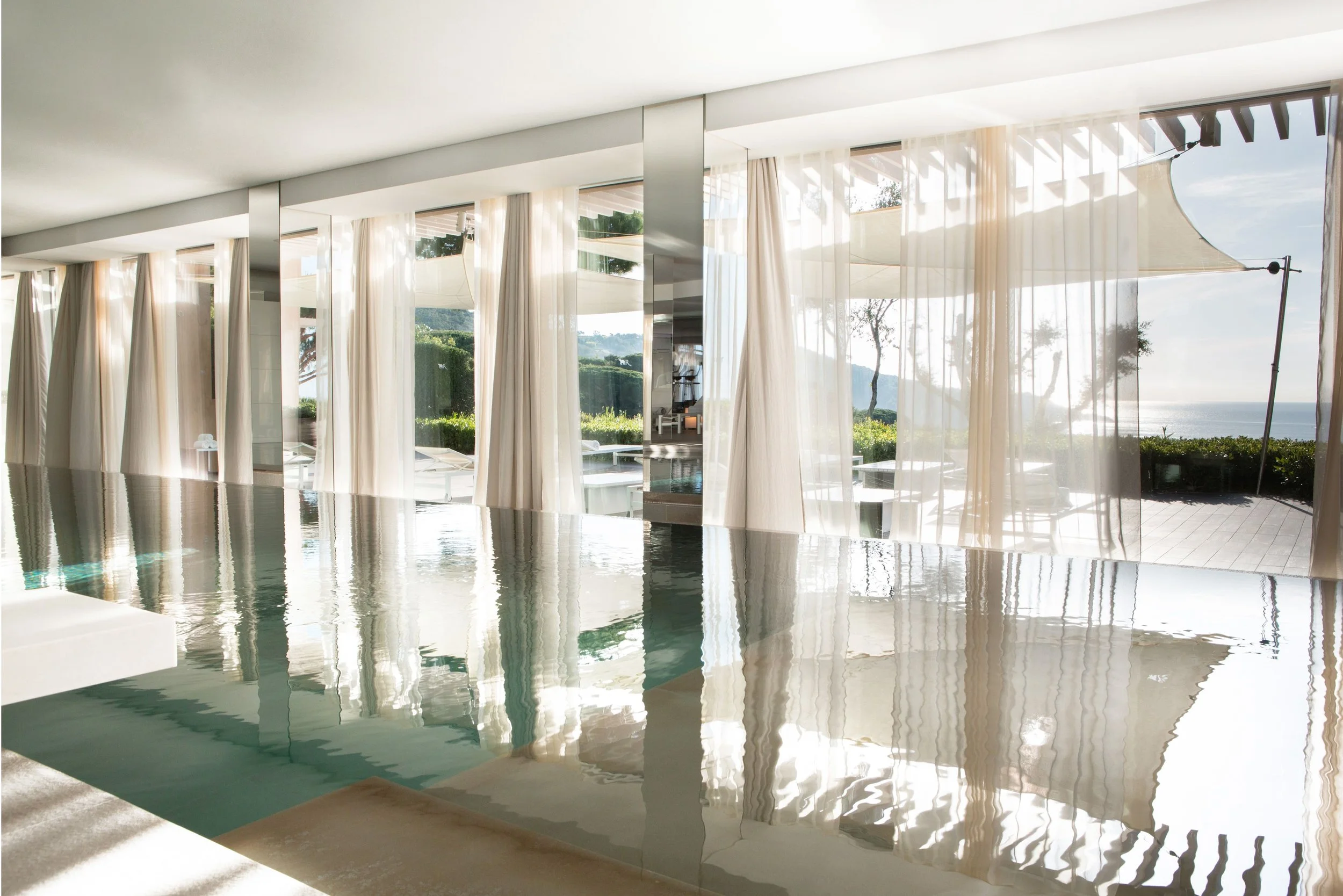 10_Nescensspaindoorpool.jpg