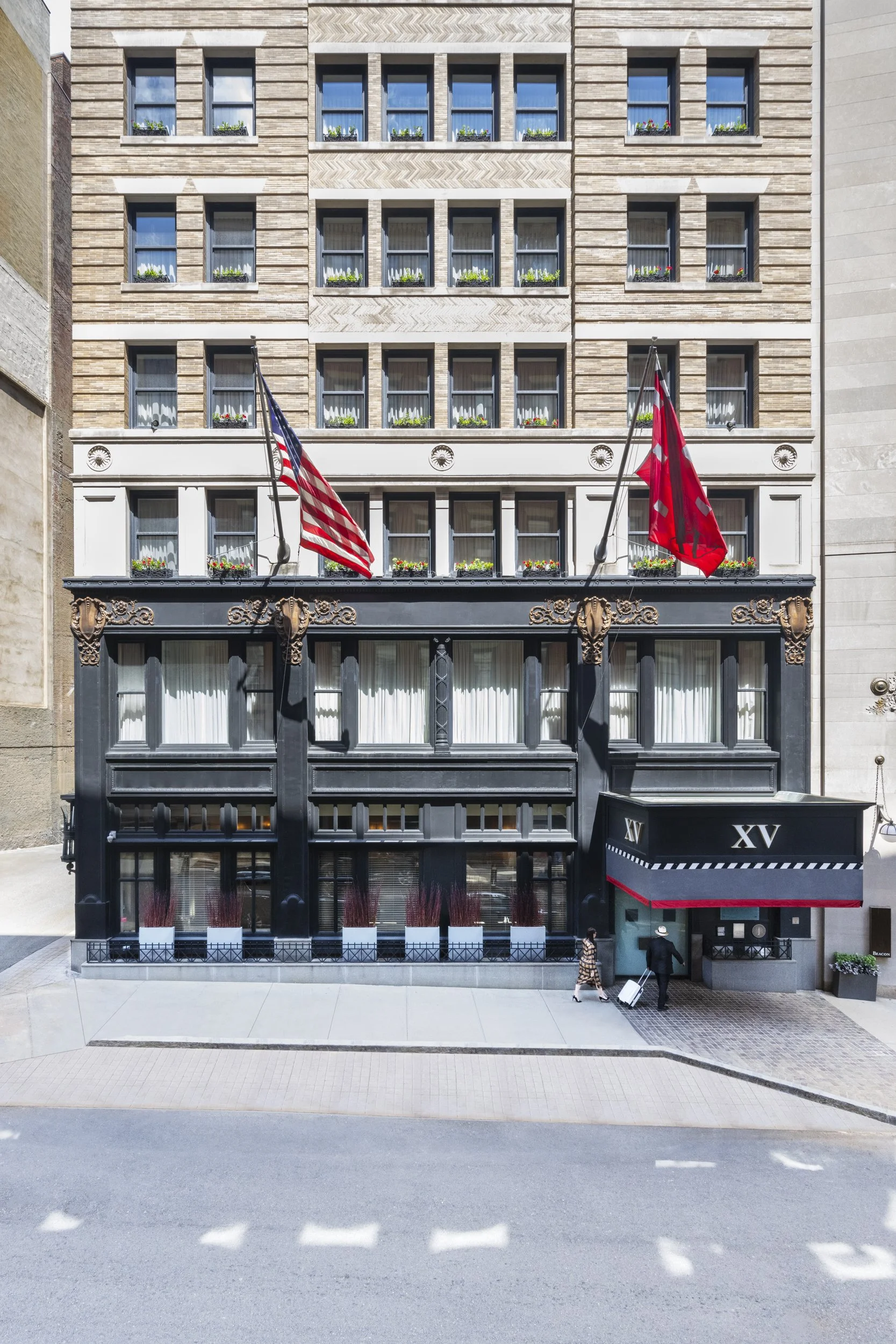 MVC23368230-XV-Beacon-Hotel-Guest-Arrival-Web.jpg