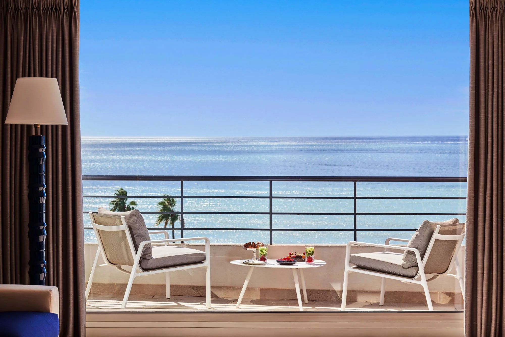 suite-prestige-terrasse-mer.-(1).jpg
