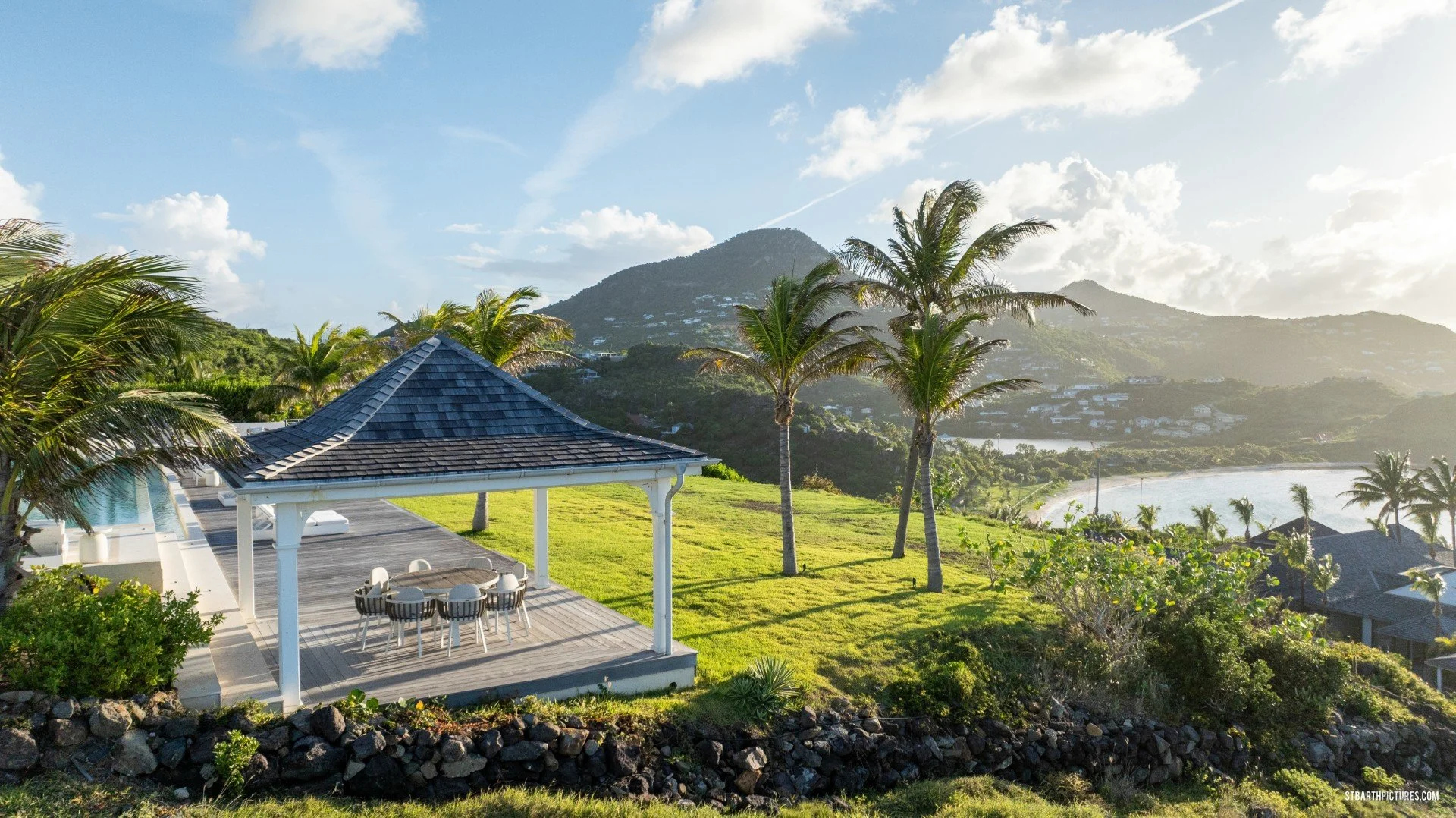 thumbnail_Villa-Oui_-Juillet.-2024-—-©kenzo-khan_-stbarthpictures.com--123.jpg