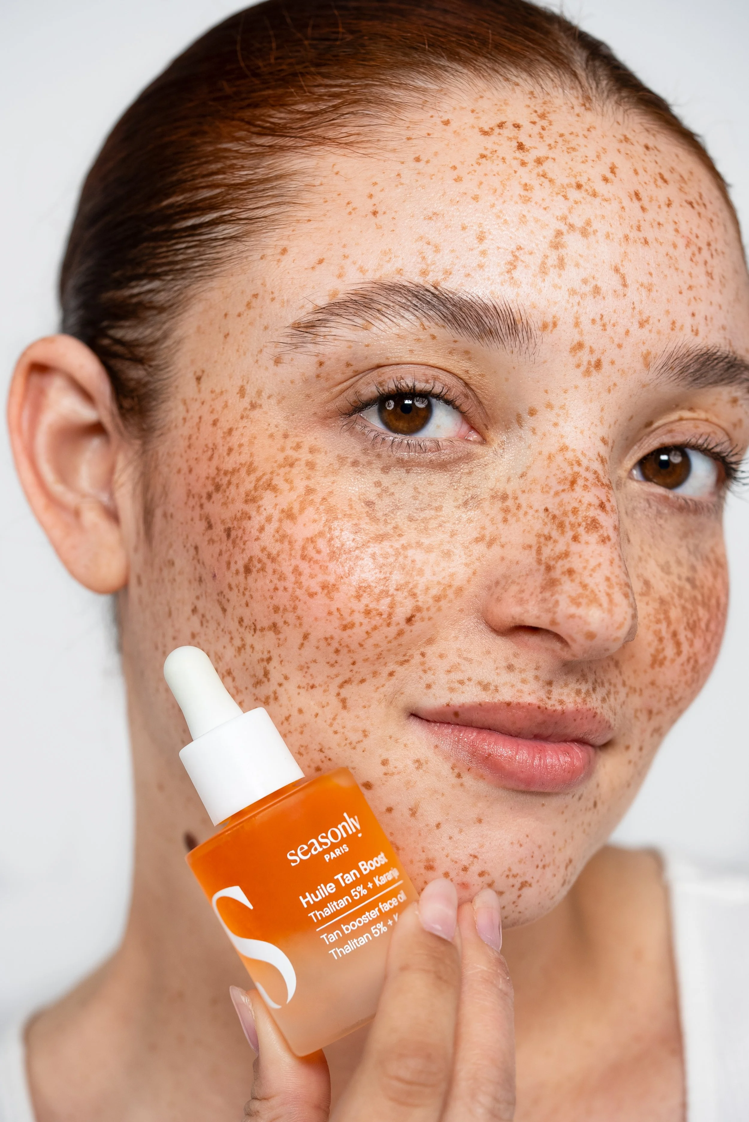 Justine Huile Tan Boost 04.jpg