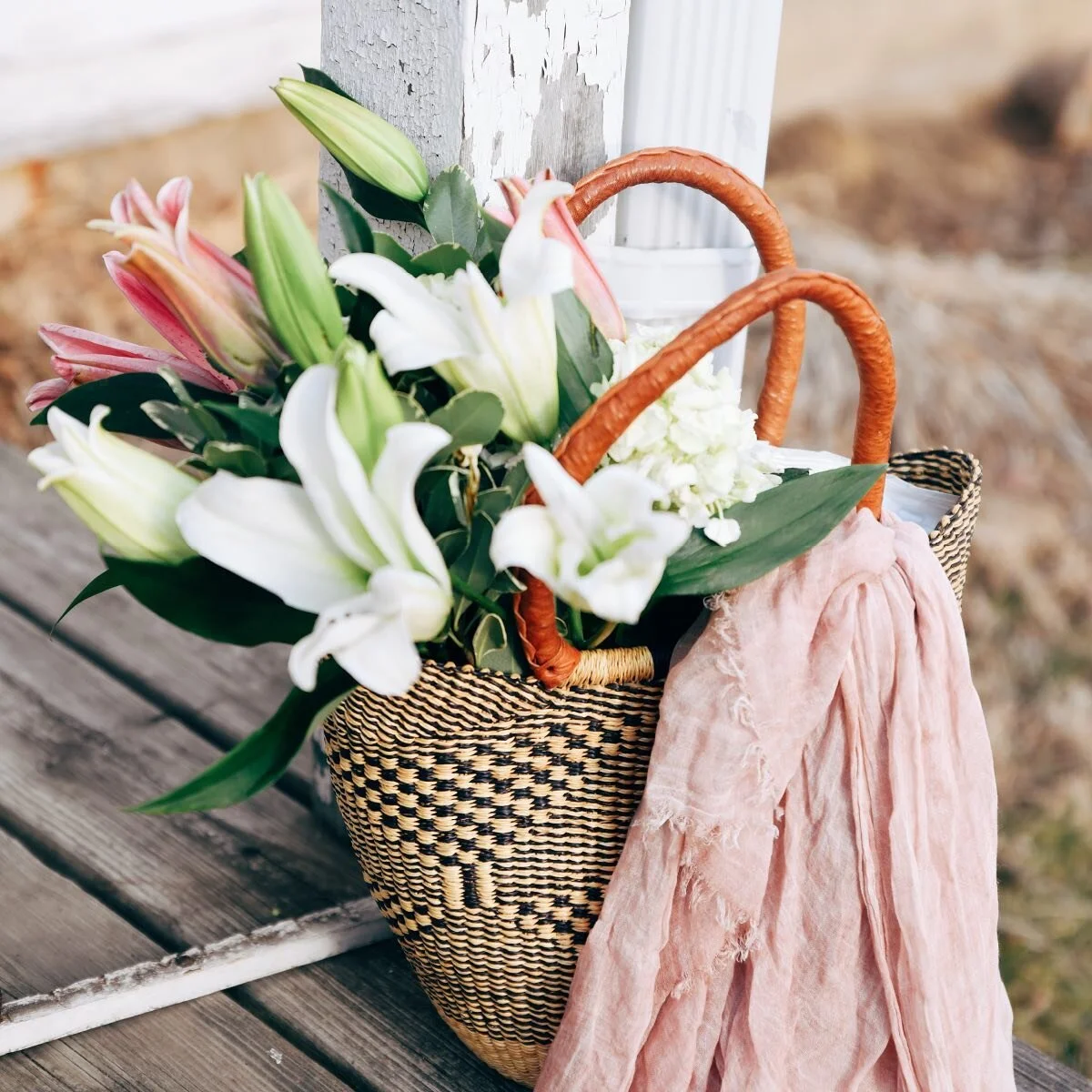 Accessible inspiration on offer. Meaning you can do this stuff too!

Small moments make a big difference in your day (or someone else&rsquo;s).

#smallmoments #appreciatethesmallthings #midwestlife #momentsoflove