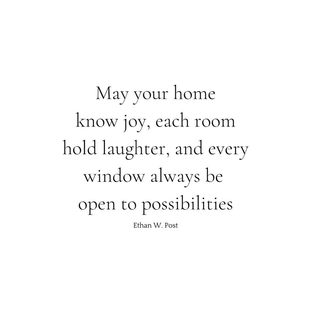 Sharing a little inspiration with you all.....make your home your happy place! Who else feels this way?  Let me know in the comments.
.
.
.
.
#inspirationalquoteoftheday #myinspiredhouse #diningroominspo #featheringthenesthome #cutomfarmtables #nestt