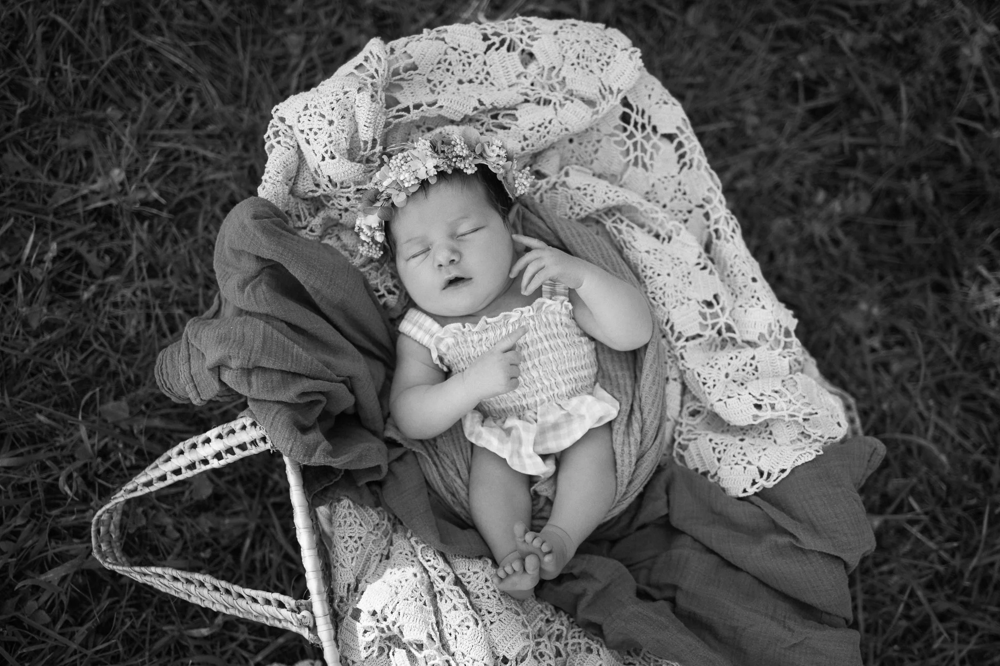 watsynnewborn2026BWweb.22.jpg
