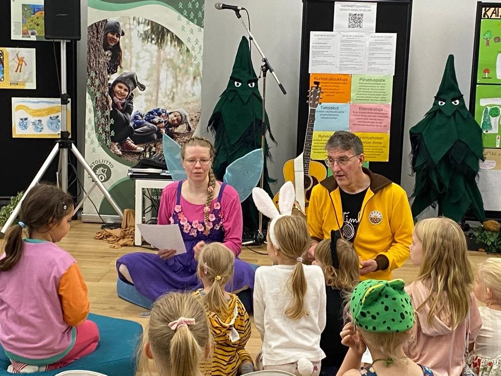 30.9.2023 Ympäristöseikkailu-tapahtumassa Helsingin keskustakirjasto Oodissa