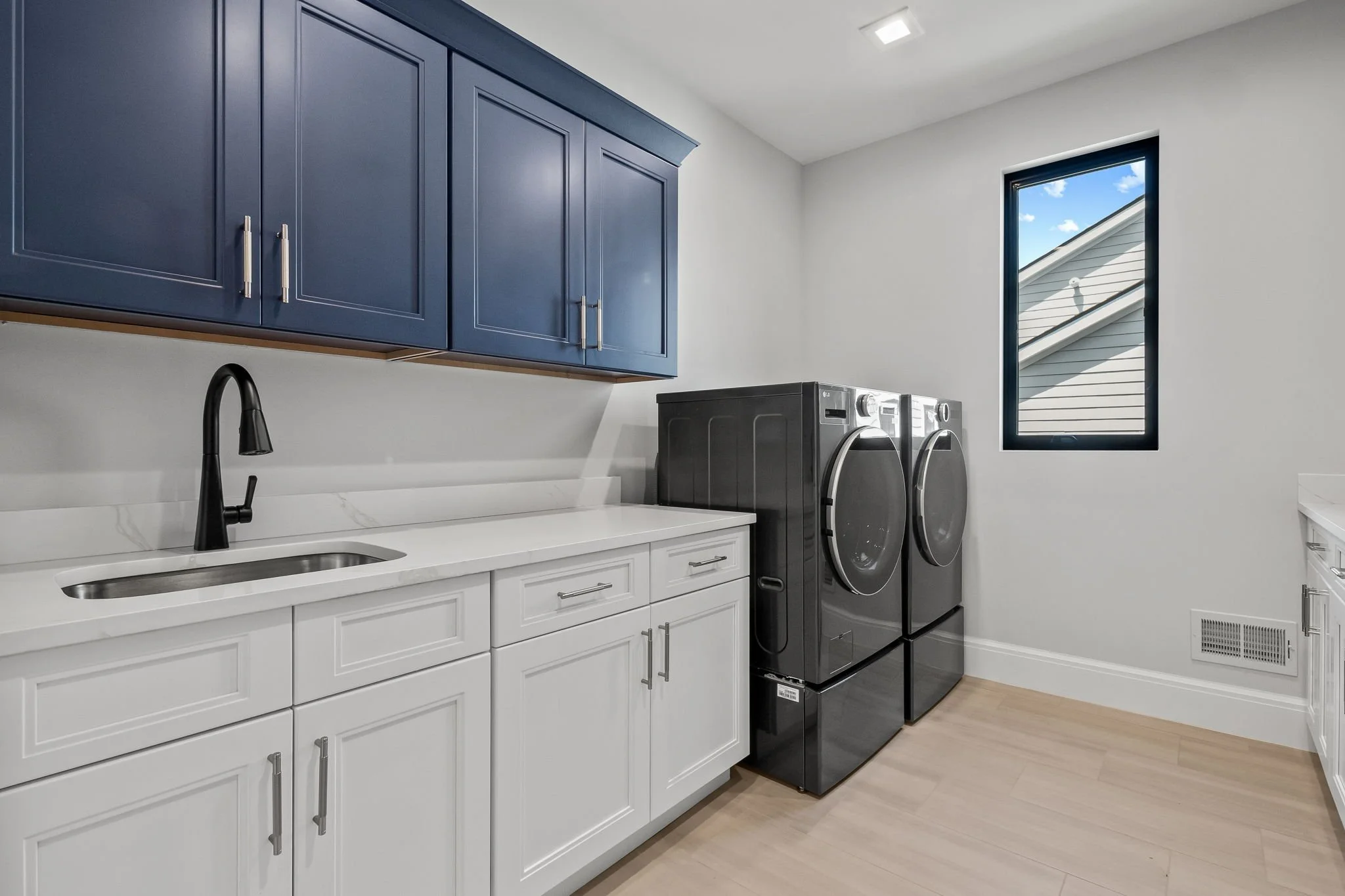46-web-or-mls-_2155889.jpg