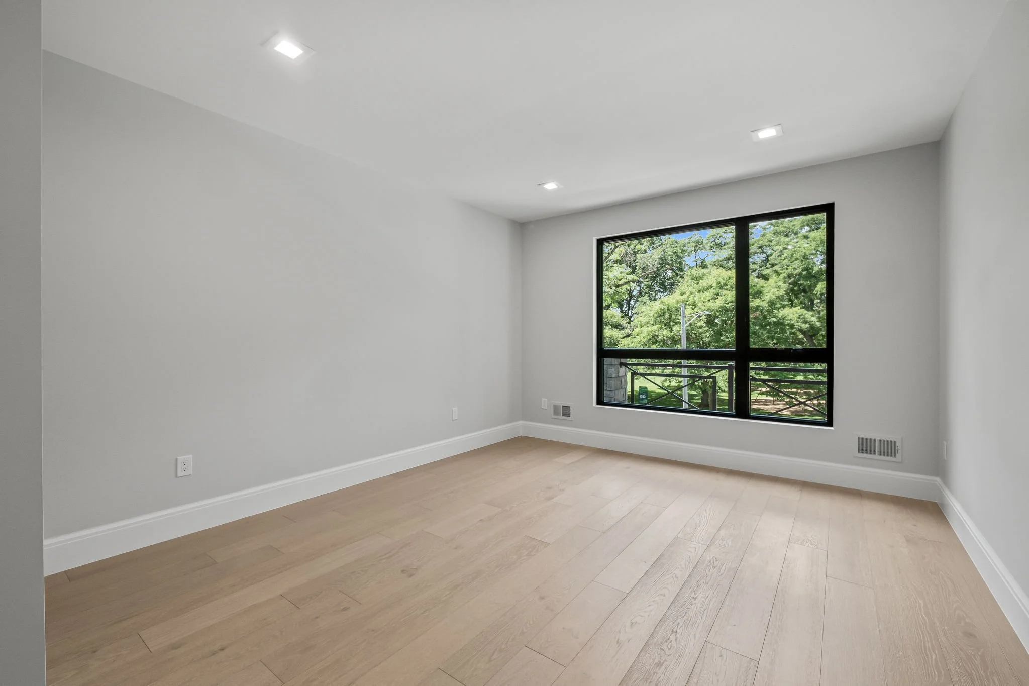 26-web-or-mls-_2155799.jpg