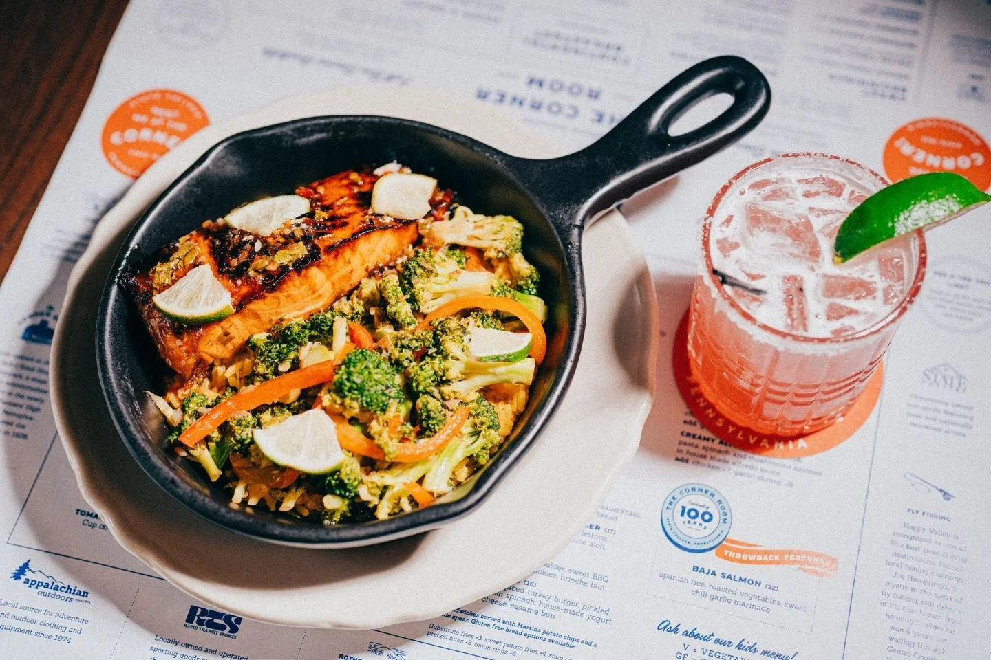 Our current Throwback Dish needs no (re)introduction -- Baja Salmon has been a long-time favorite, and a lot of you have been ordering it ever since we added it back on the menu! 

 🤤 Eat the photo: grilled salmon, spanish rice, roasted vegetables, 