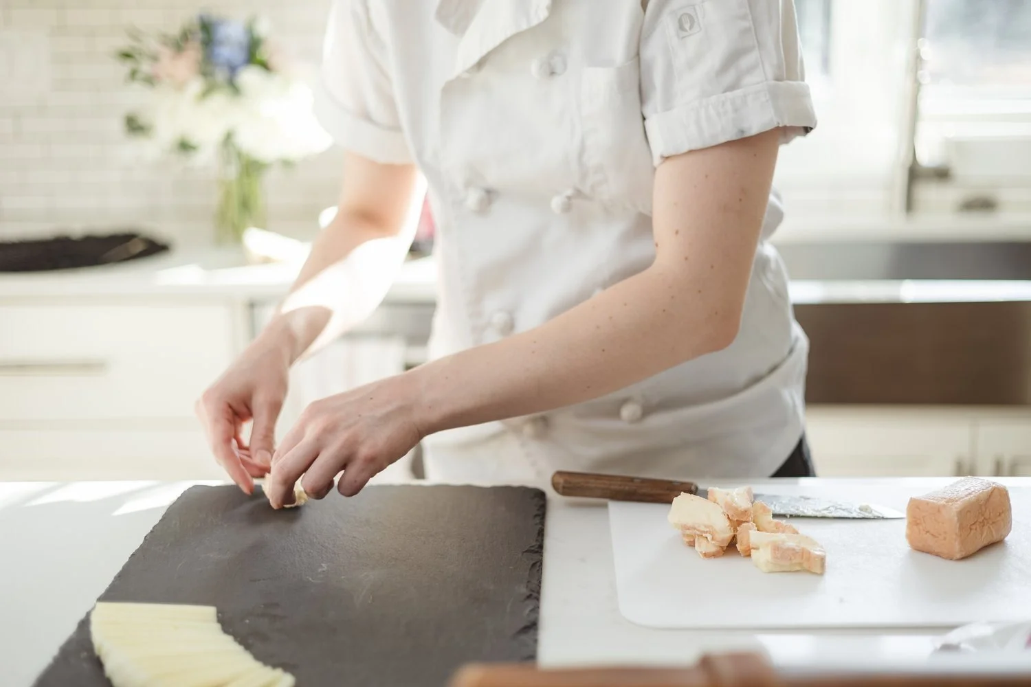 Private Chef Preparing Charcuterie Chicago.jpeg