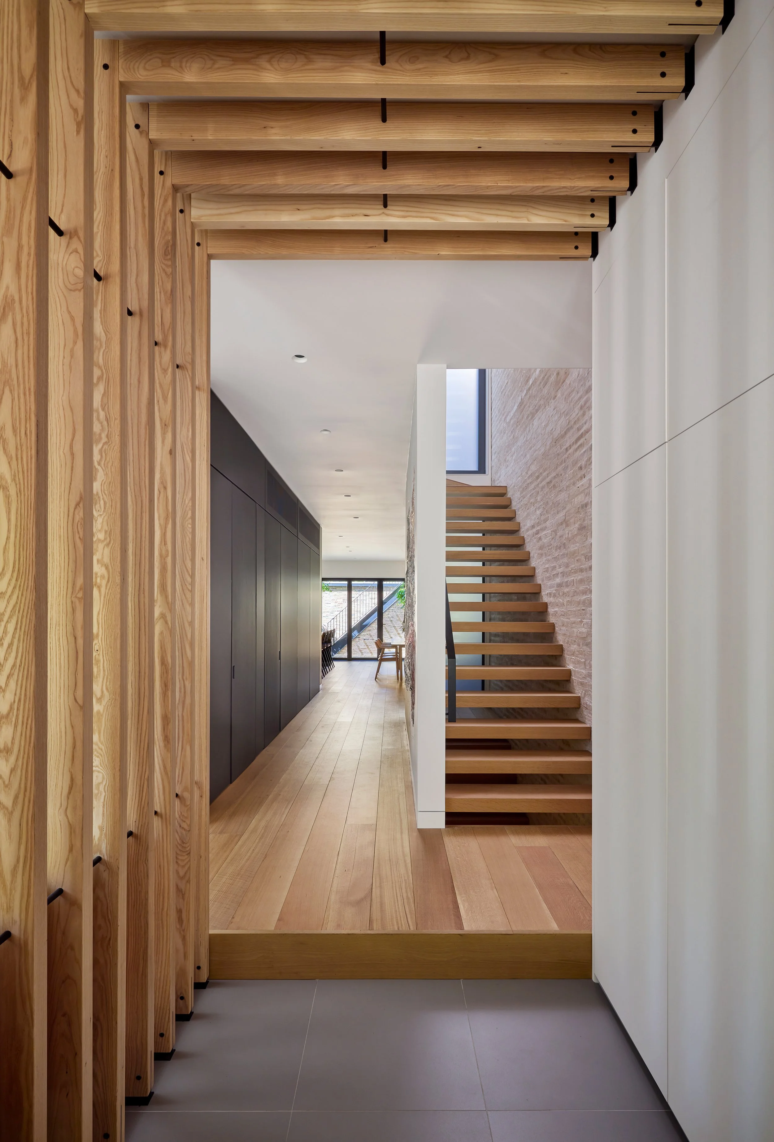 34-TEN_RESIDENTIAL_LANTERN HOUSE_ENTRY SLATS.jpg