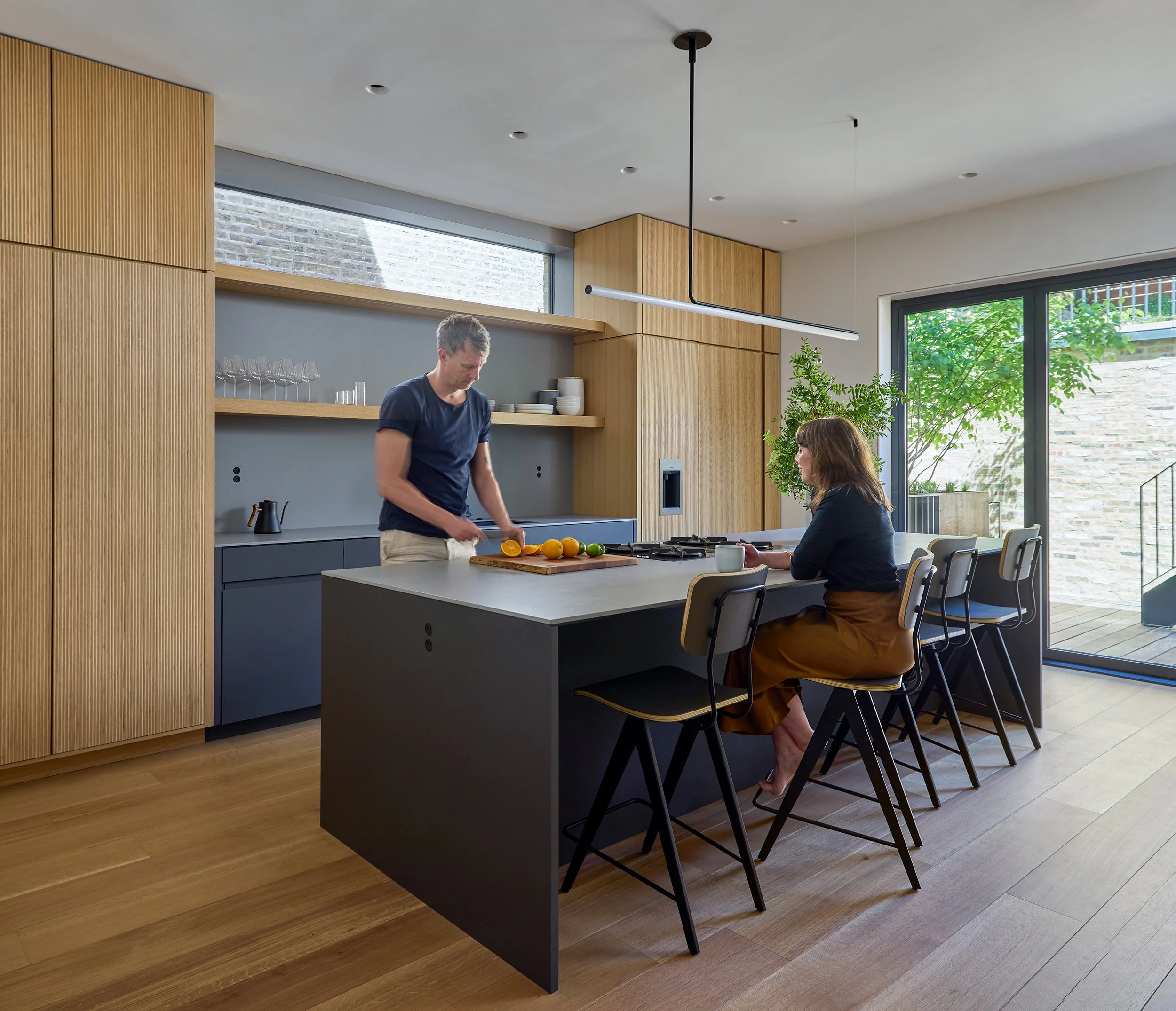 34-TEN_RESIDENTIAL_LANTERN HOUSE_KITCHEN ISLAN.jpg