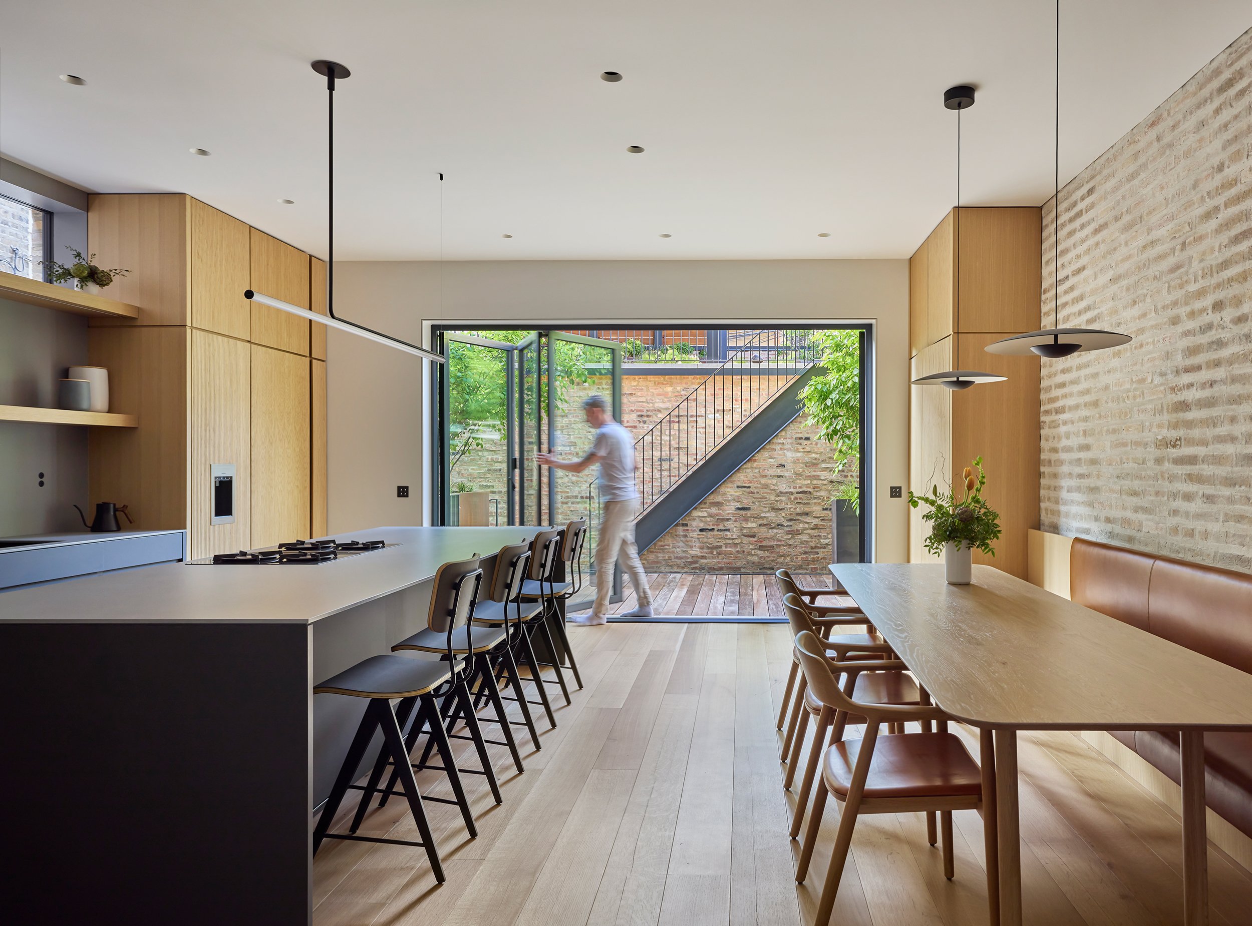 34-TEN_RESIDENTIAL_LANTERN HOUSE_NANAWALL OPEN.jpg