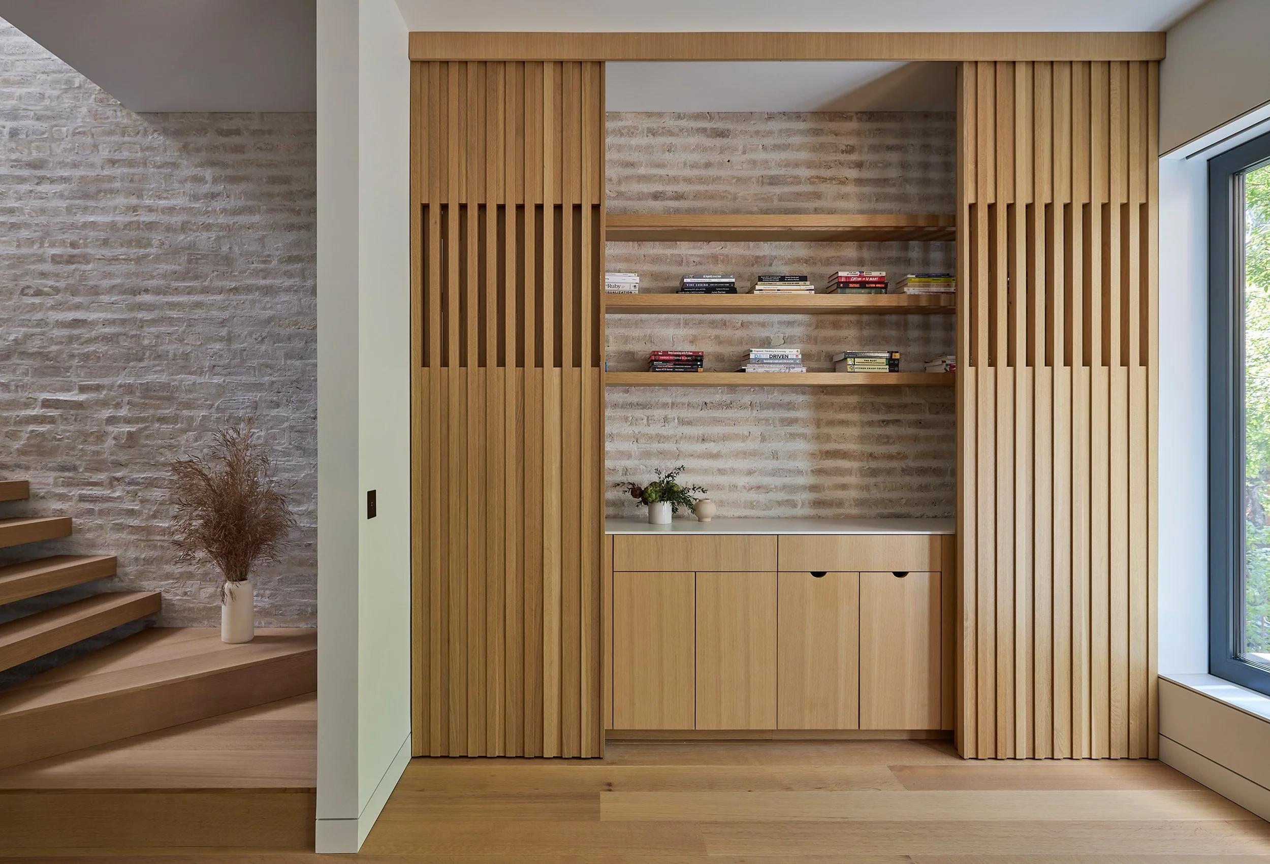 34-TEN_RESIDENTIAL_LANTERN HOUSE_SLAT WALL OPEN.jpg