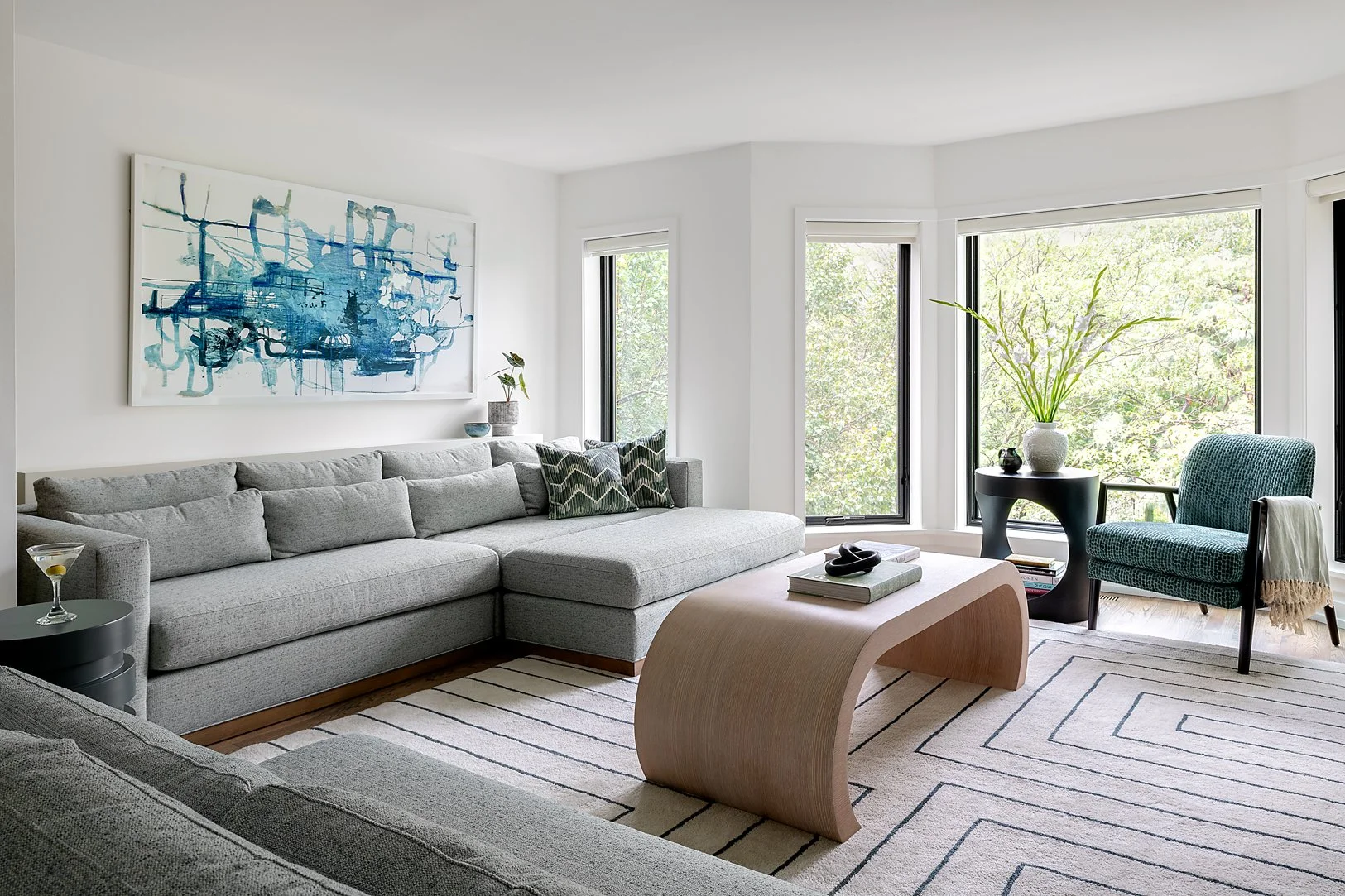 twenty_lores_living_01.jpg